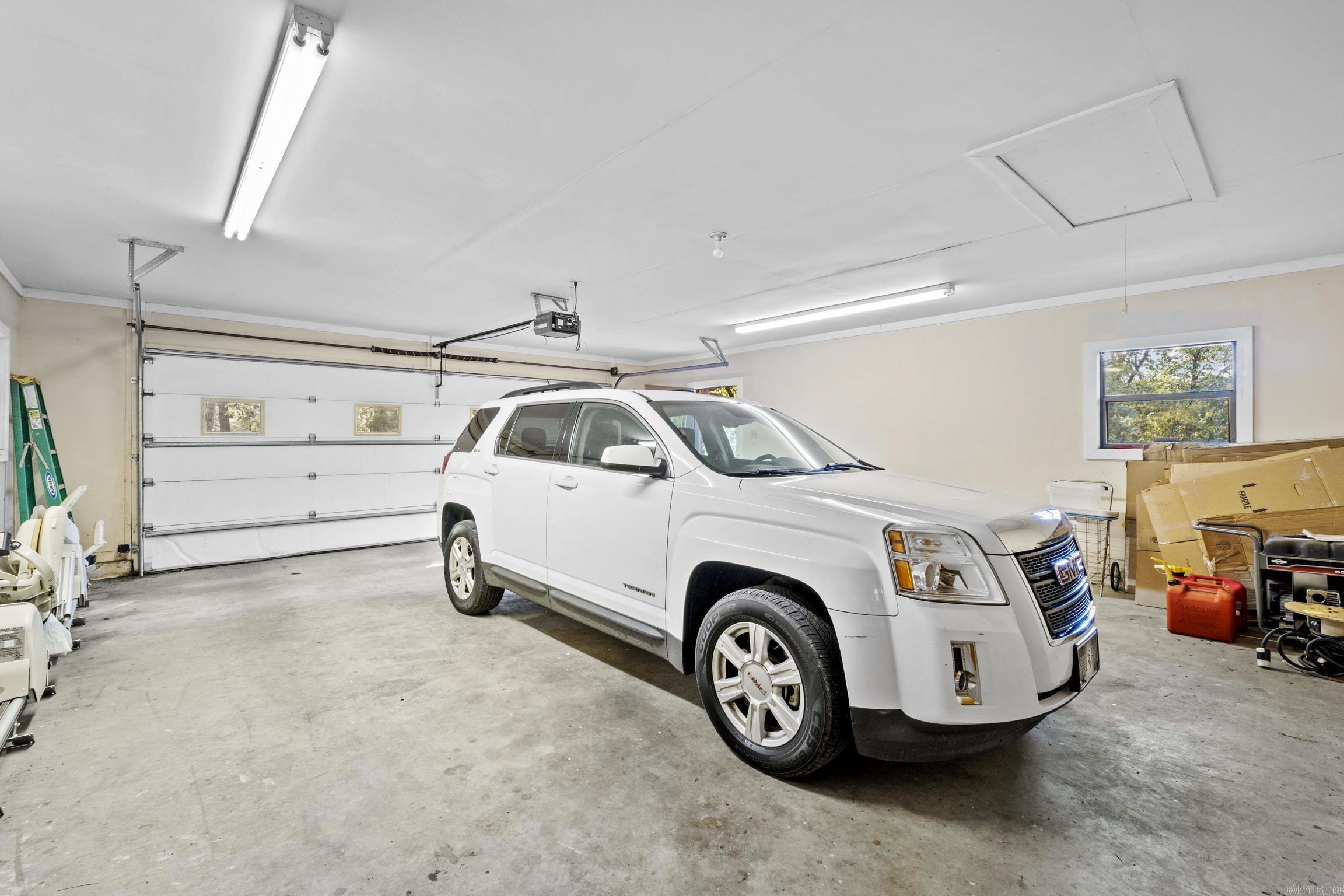 537 CR 107  Norfork, AR
