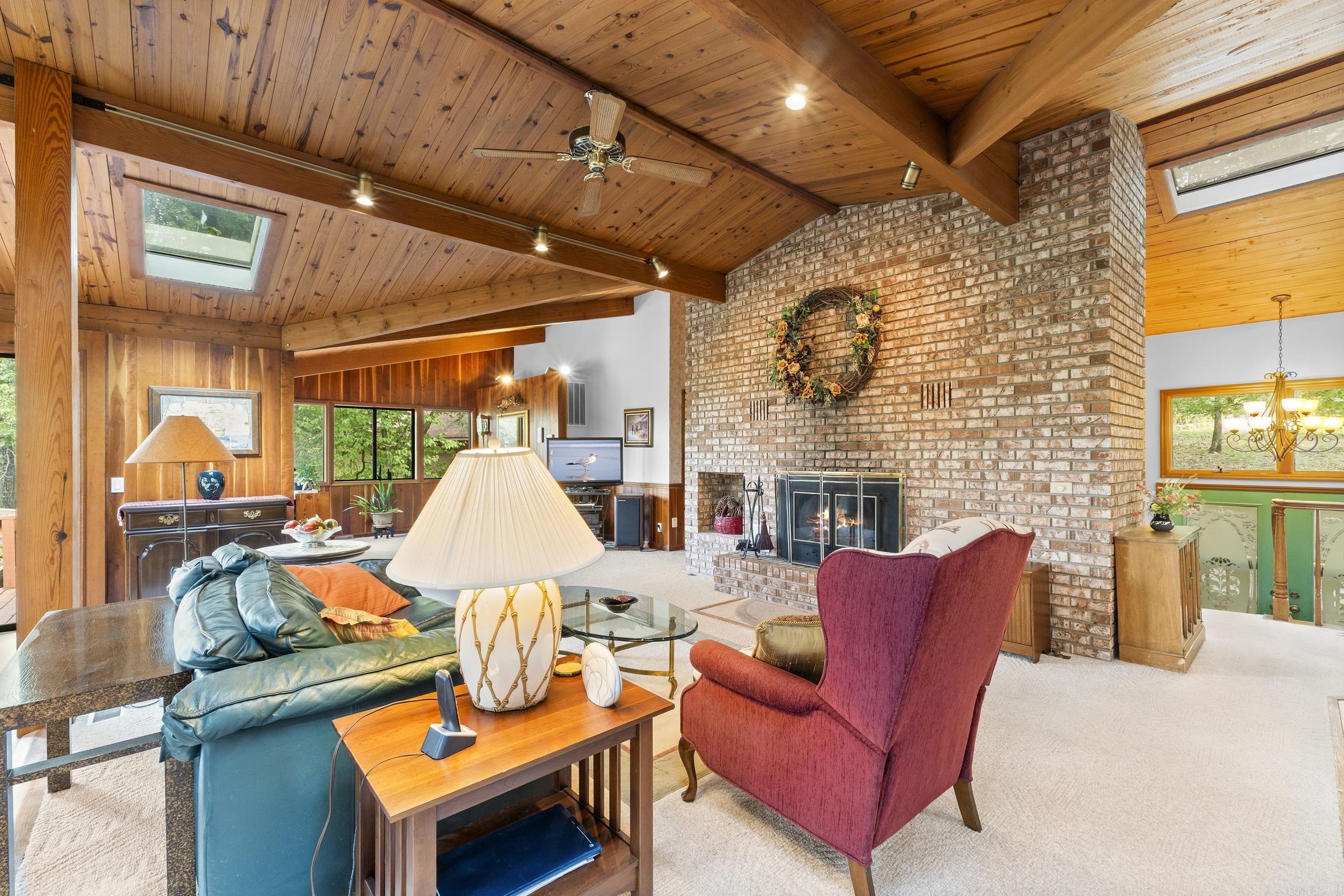 537 CR 107  Norfork, AR