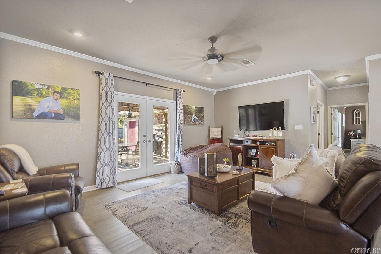 9 Donna Drive Sheridan, AR 72150