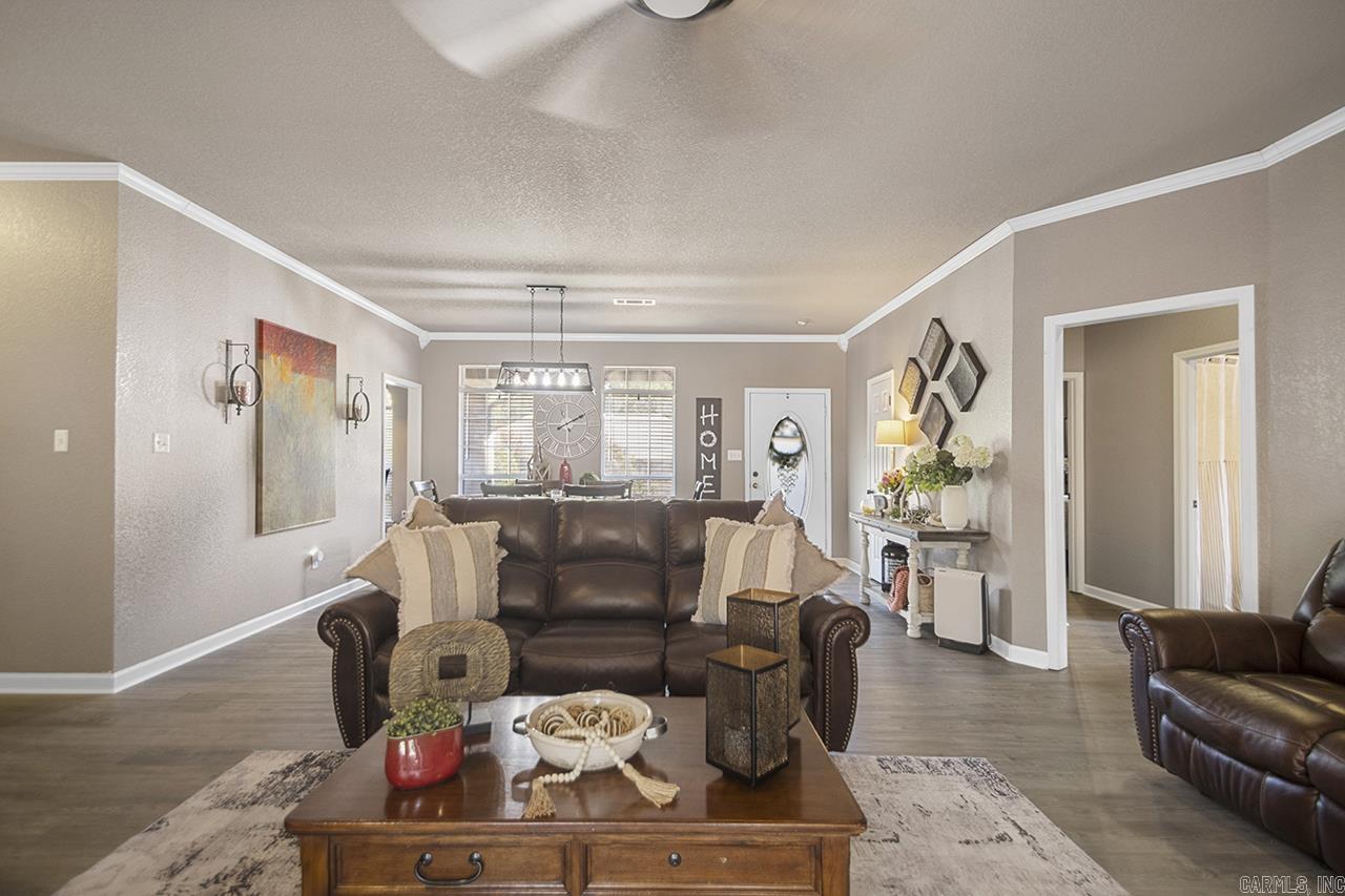 9 Donna Drive Sheridan, AR 72150