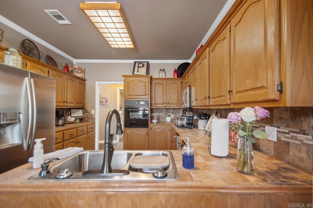 9 Donna Drive Sheridan, AR 72150