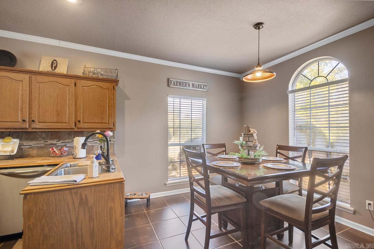 9 Donna Drive Sheridan, AR 72150