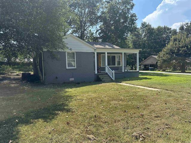 301 E Locust  Cabot, AR