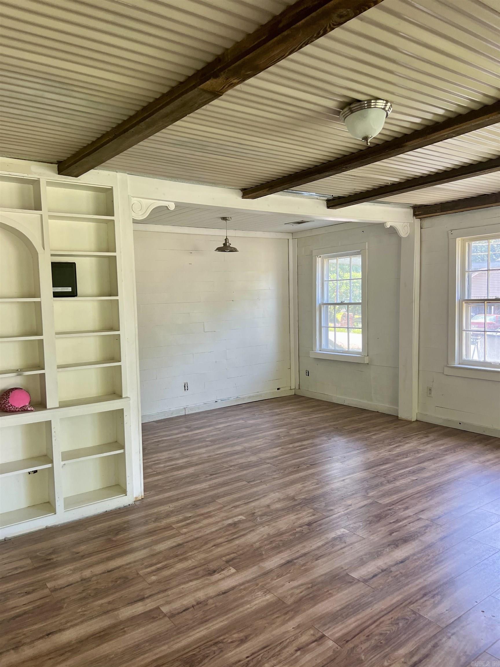 301 E Locust  Cabot, AR