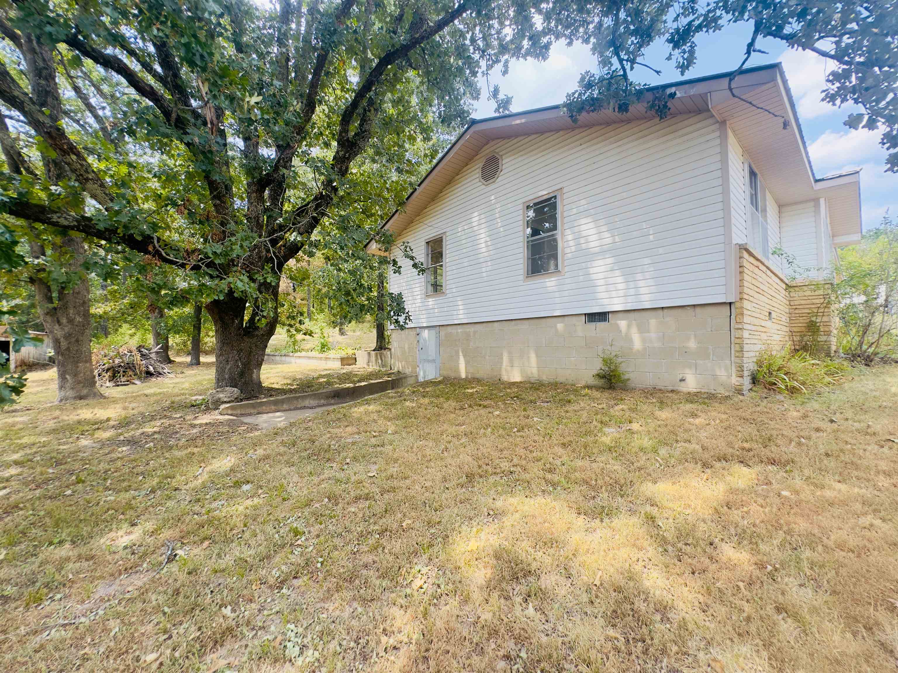 26 Sheffield Road  Melbourne, AR