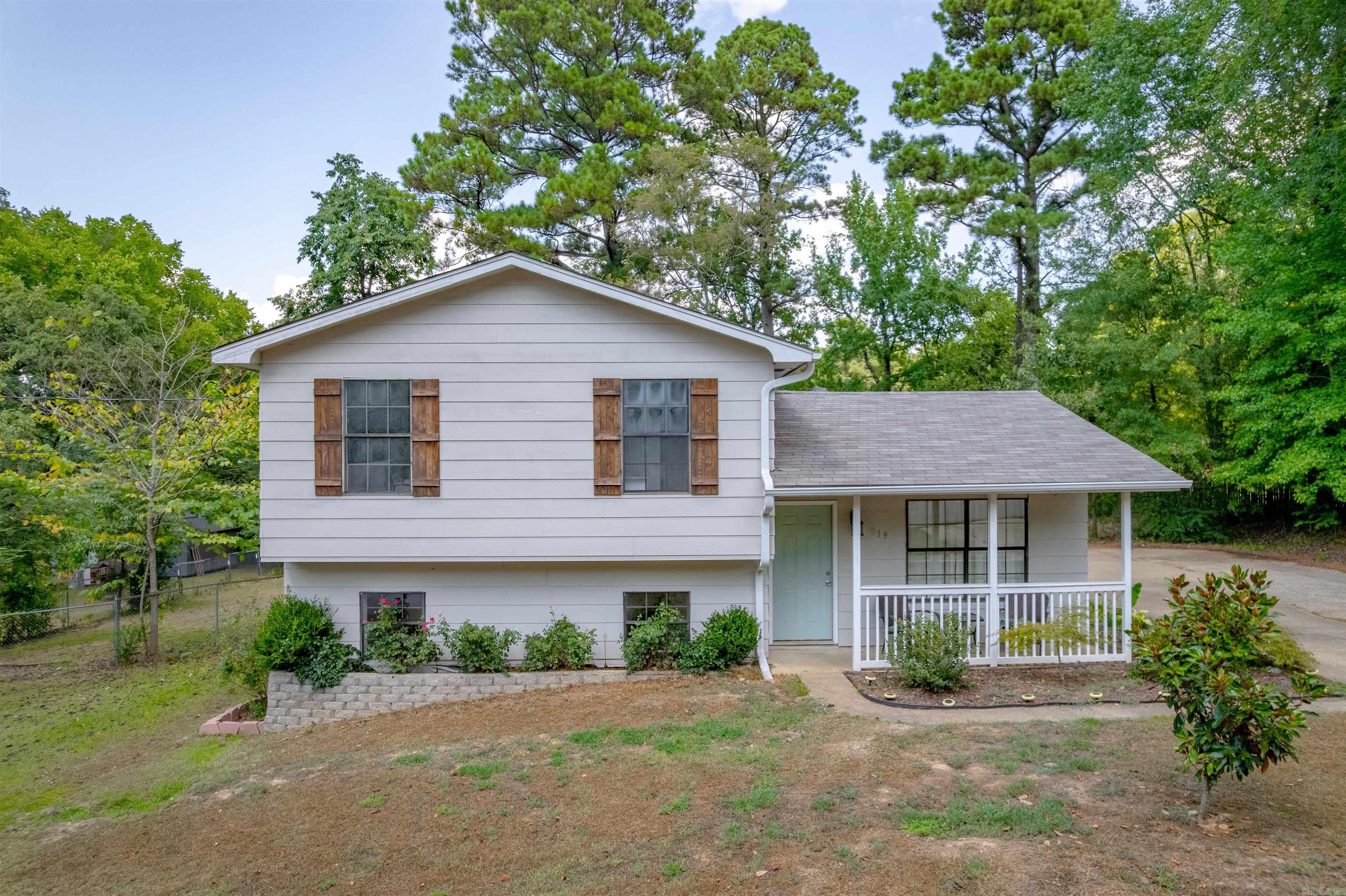 819 Sherris  Benton, AR
