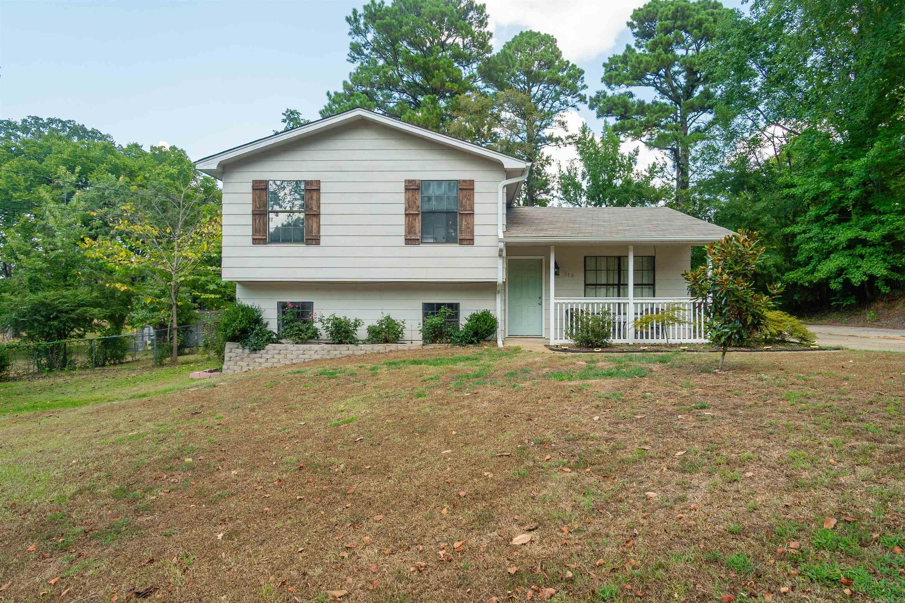 819 Sherris  Benton, AR