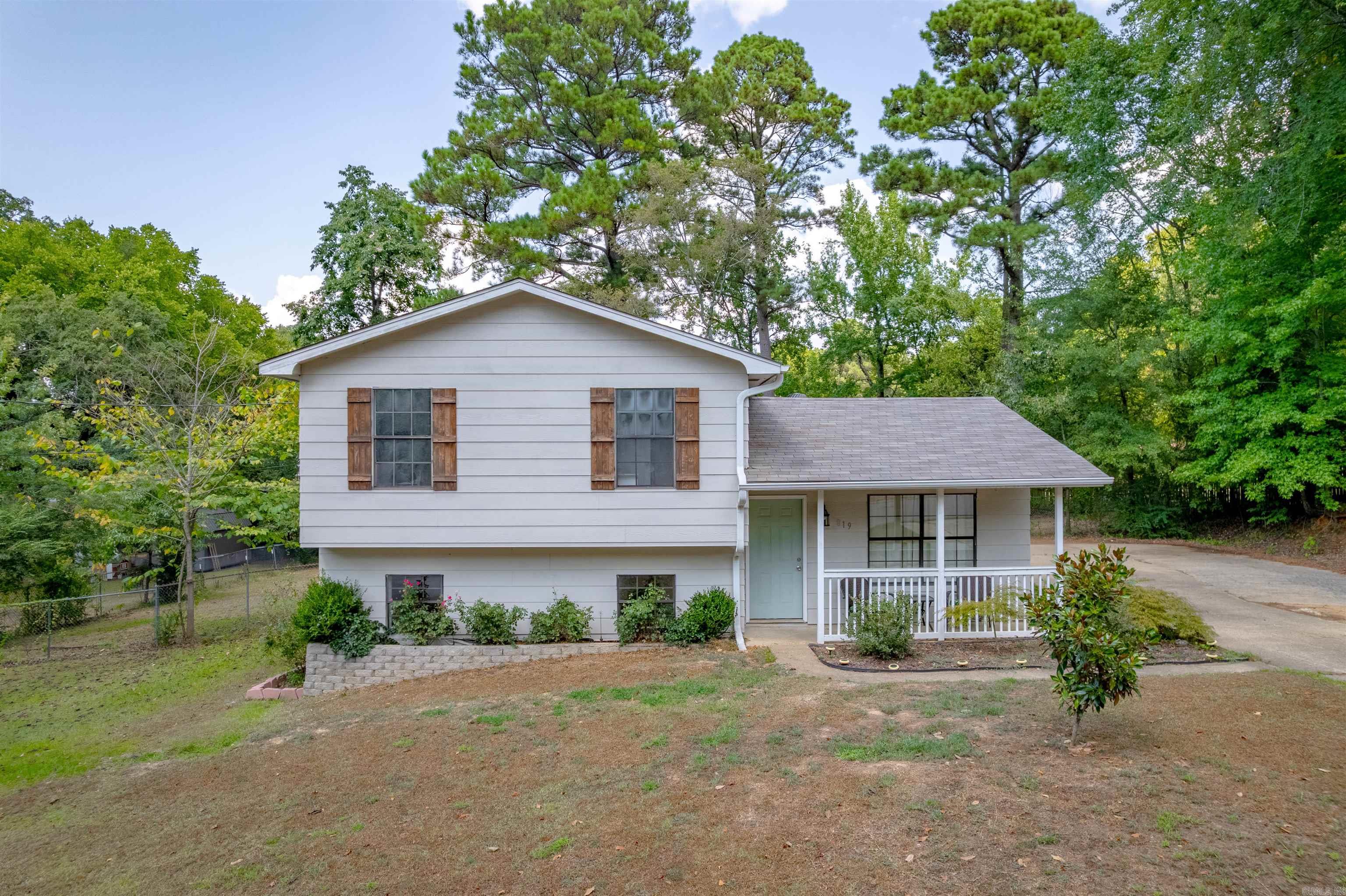 819 Sherris  Benton, AR