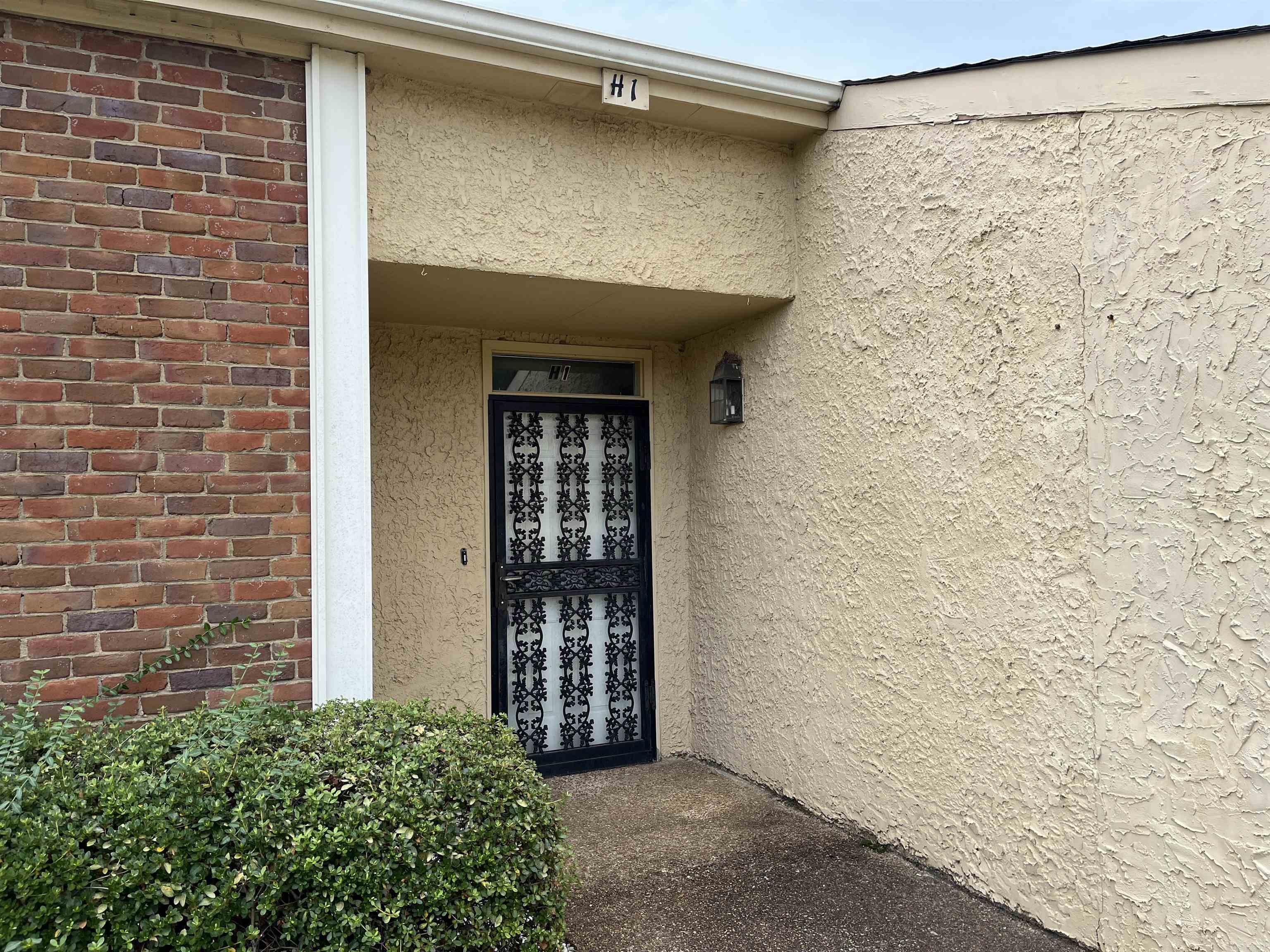 2217 Browns Lane