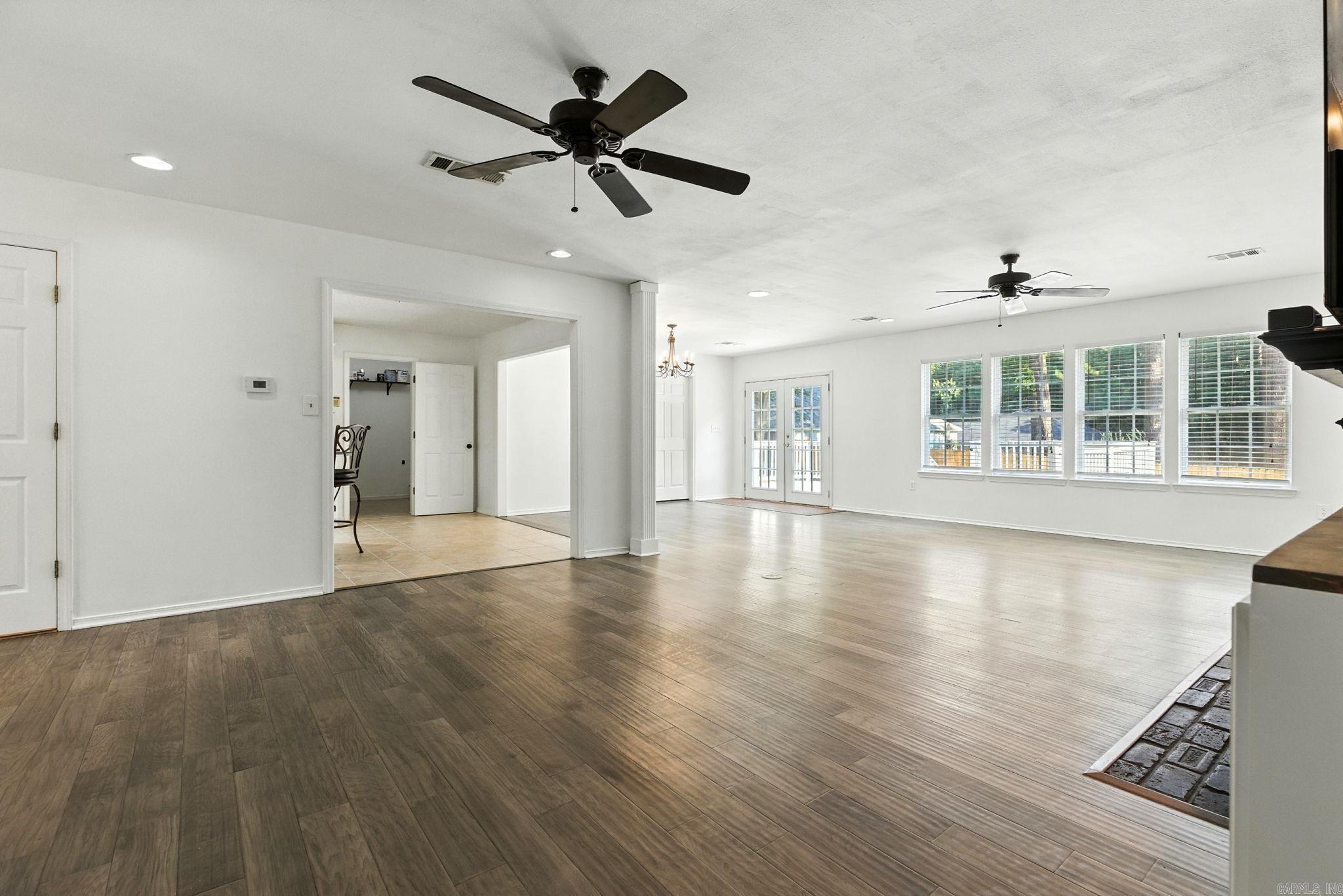 607 Holly Lynn  Bryant, AR
