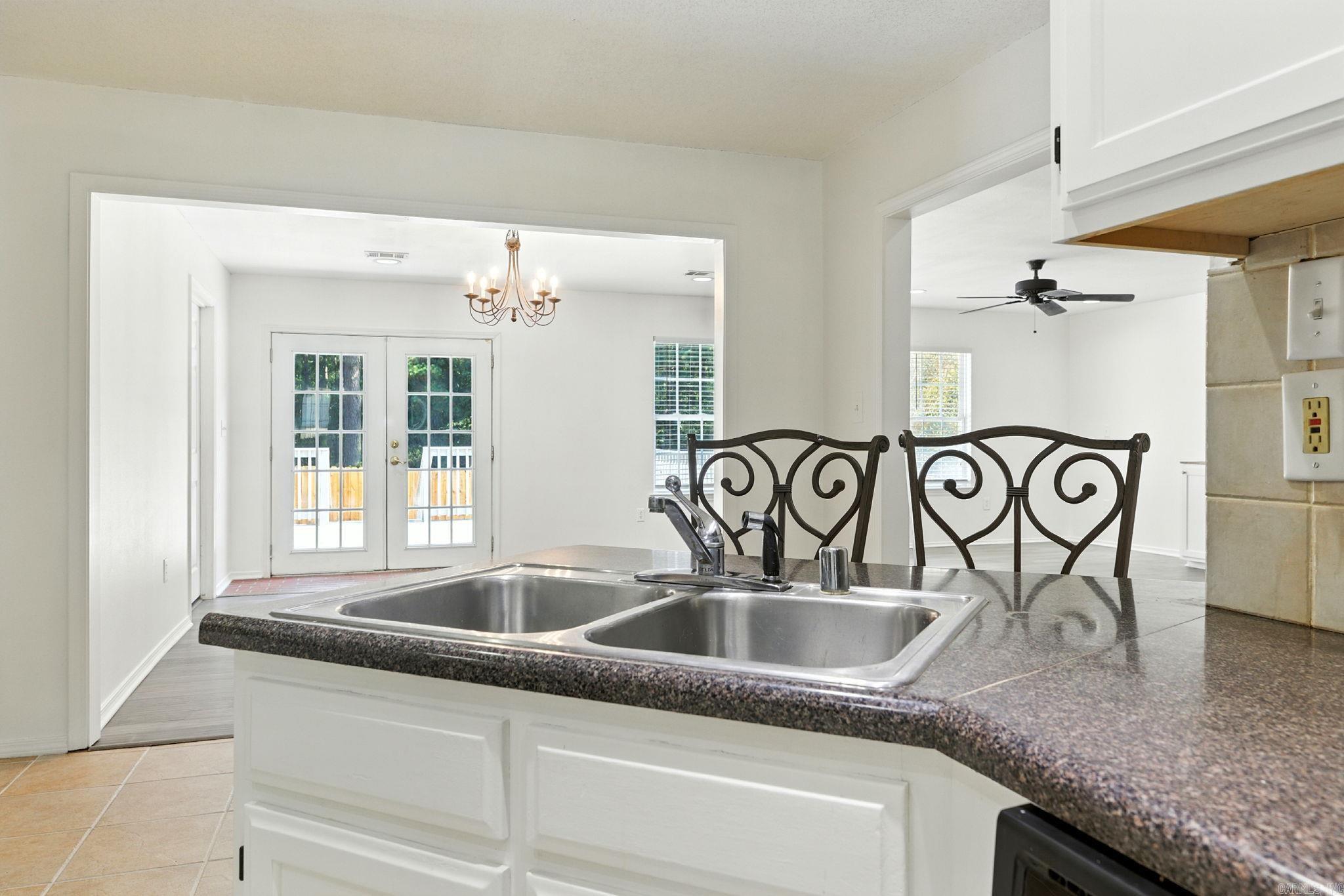 607 Holly Lynn  Bryant, AR