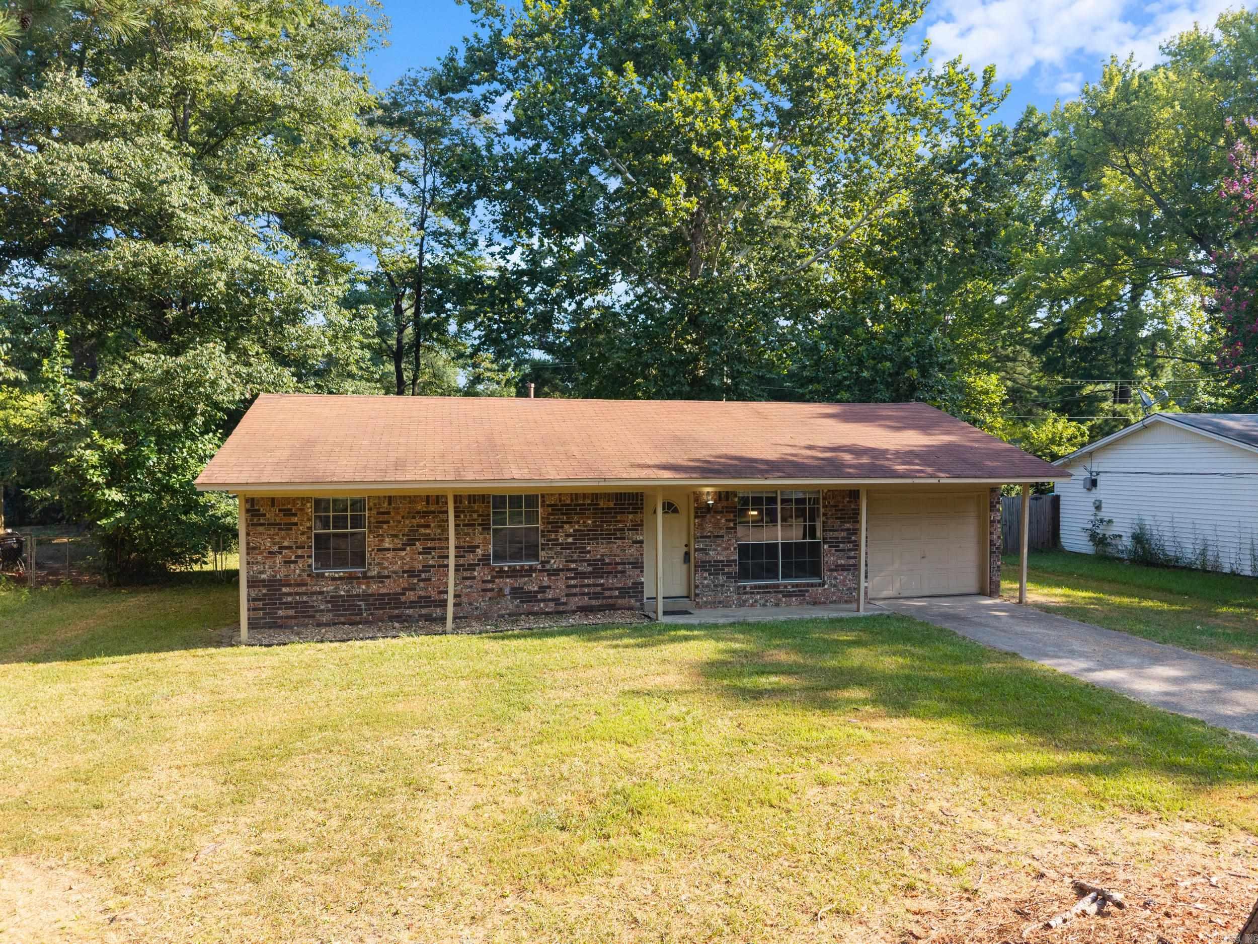 2210 Arkansas  Conway, AR