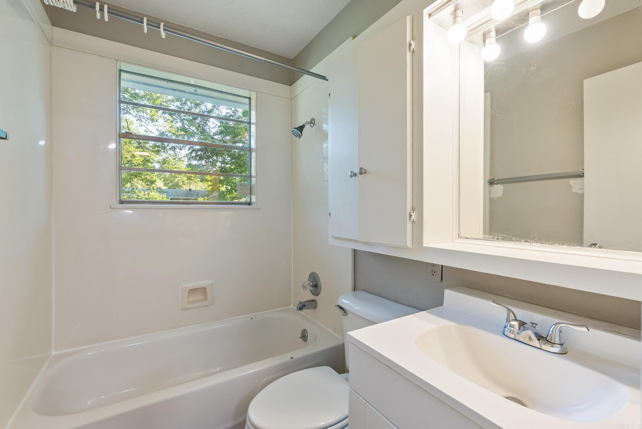 2210 Arkansas  Conway, AR
