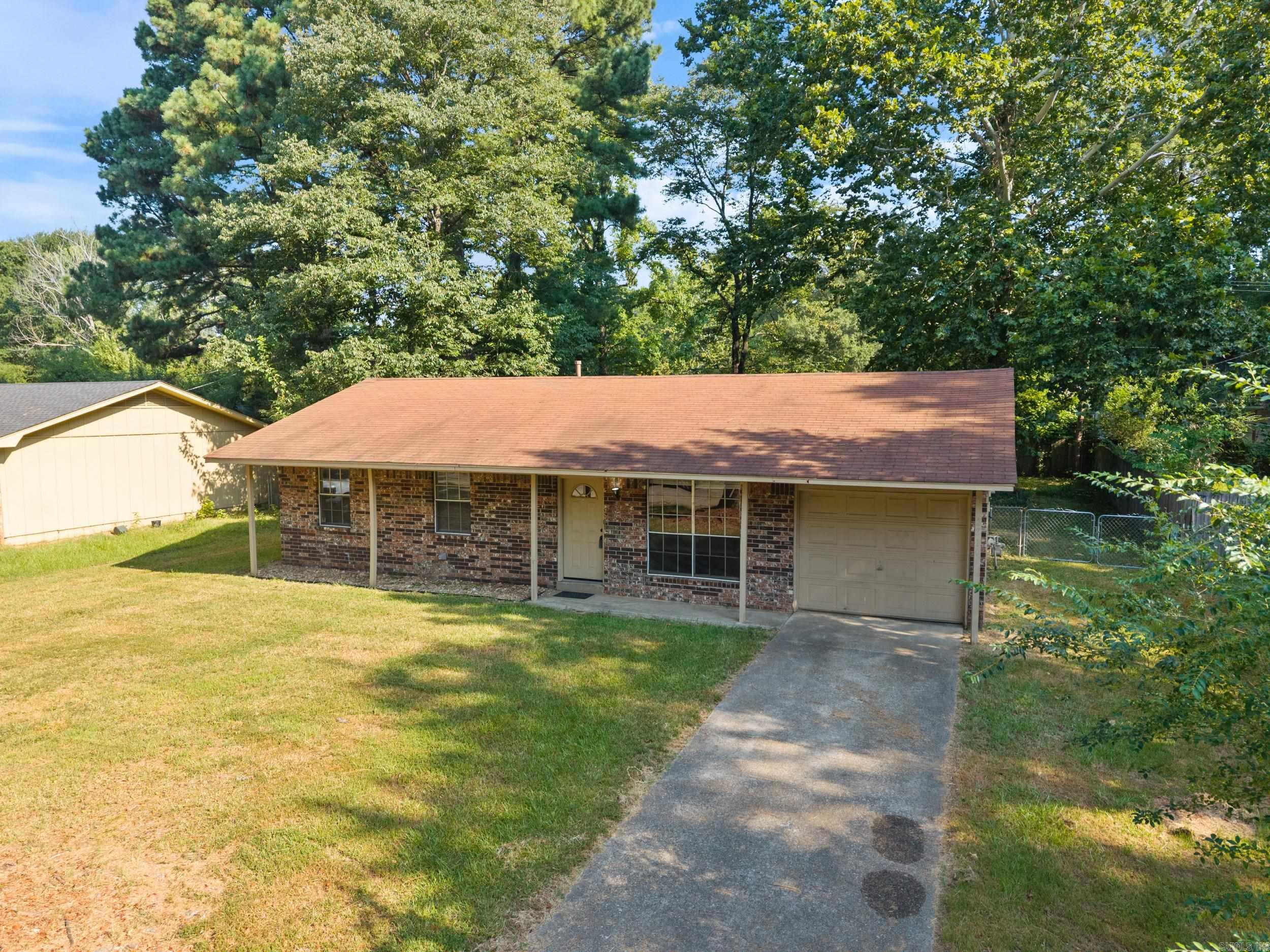 2210 Arkansas  Conway, AR