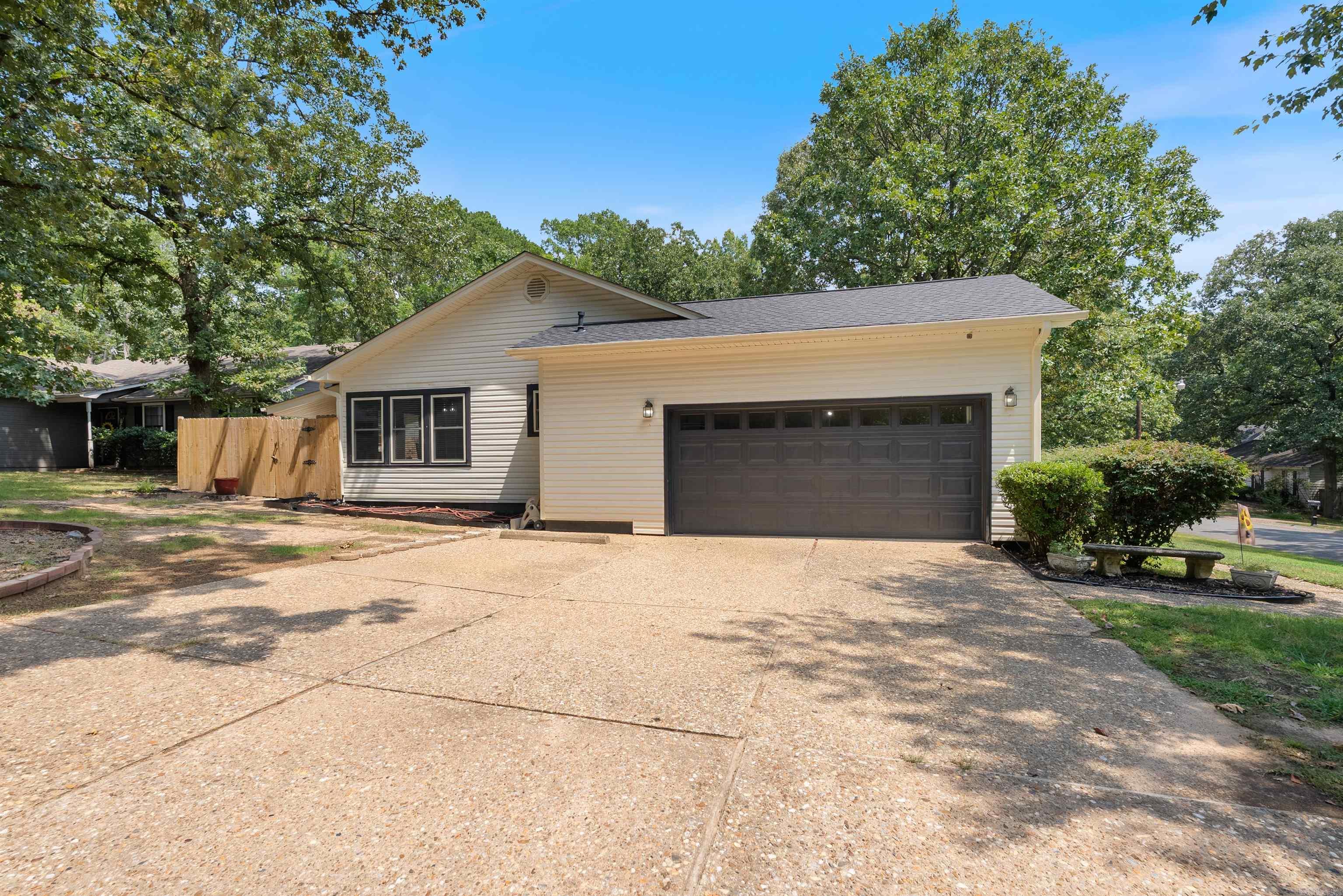 13324 Cedar Point  Little Rock, AR