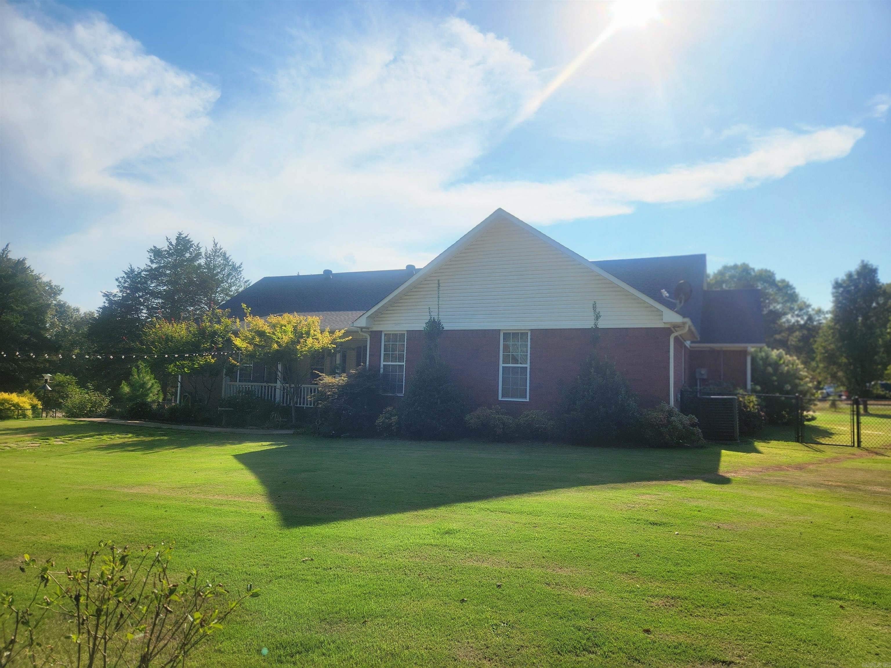 315 Private Road 3393 Road Clarksville, AR 72830