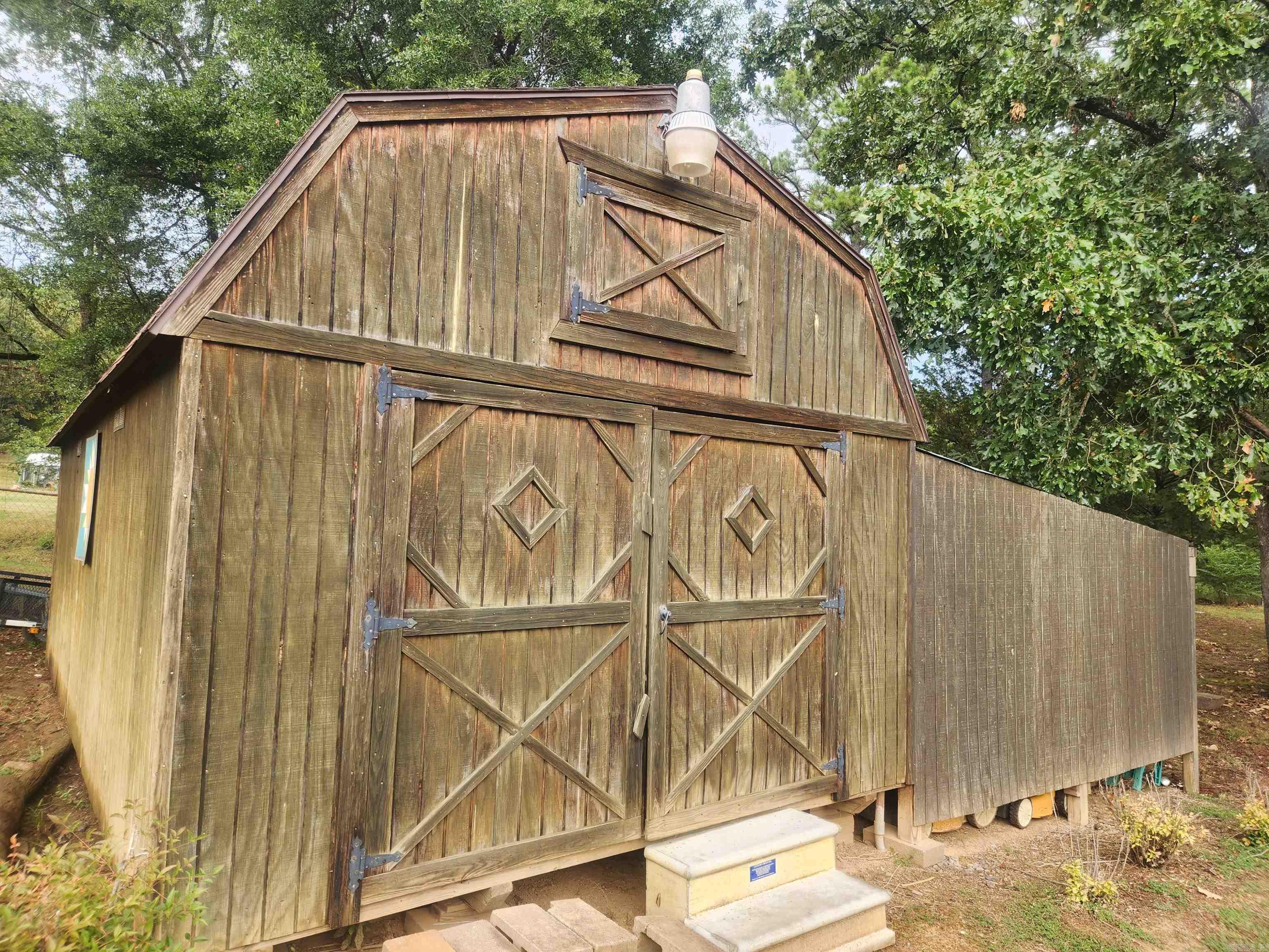 315 Private Road 3393 Road Clarksville, AR 72830