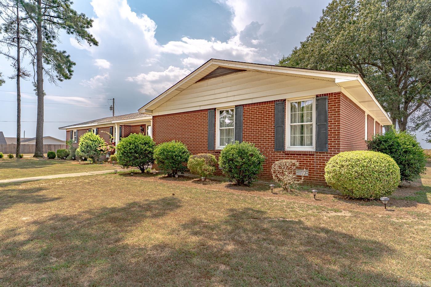 809 Hickory Rd  Lake City, AR