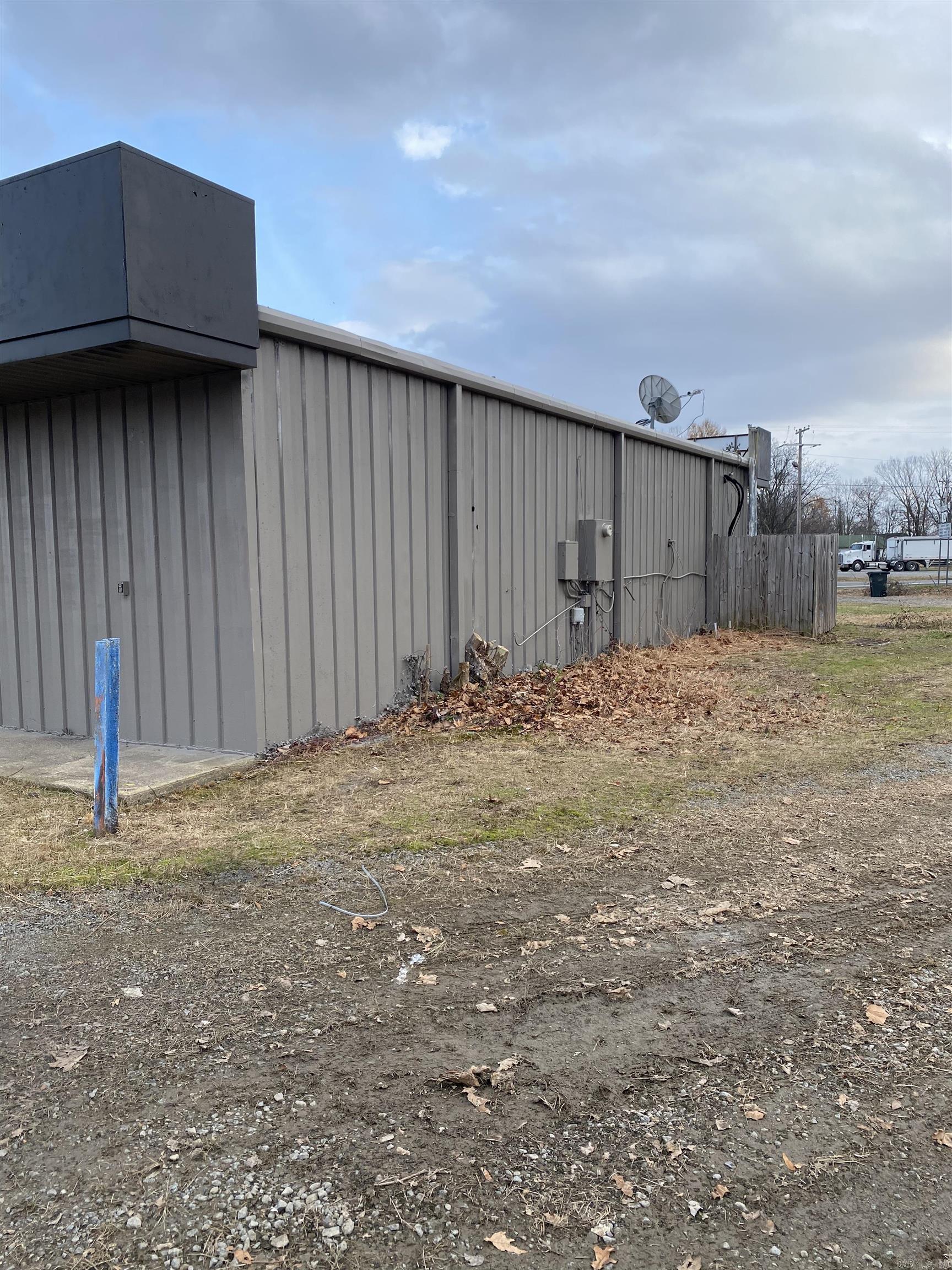 12265 Hwy 165  Humnoke, AR