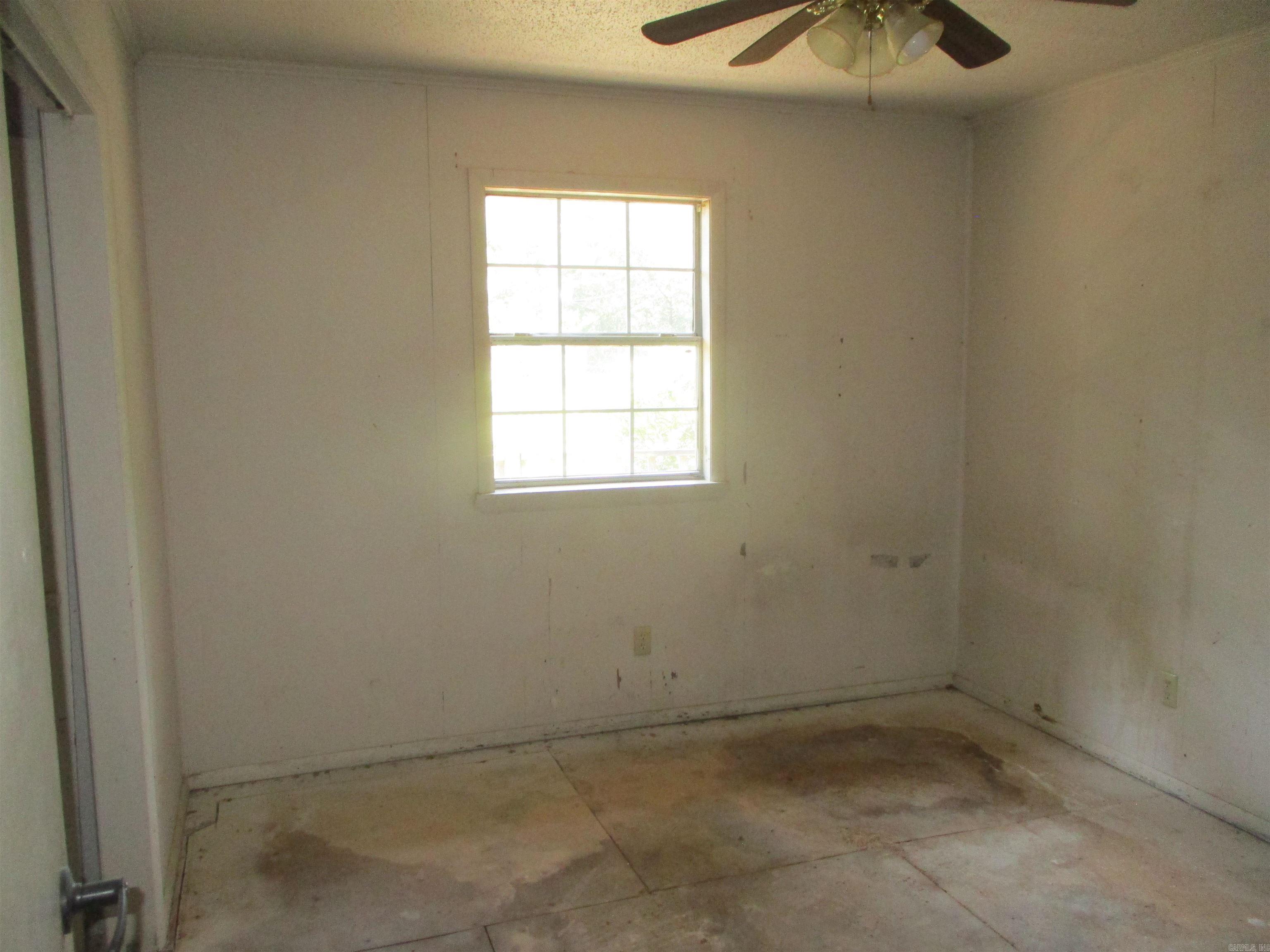 520 W Valley  Perryville, AR