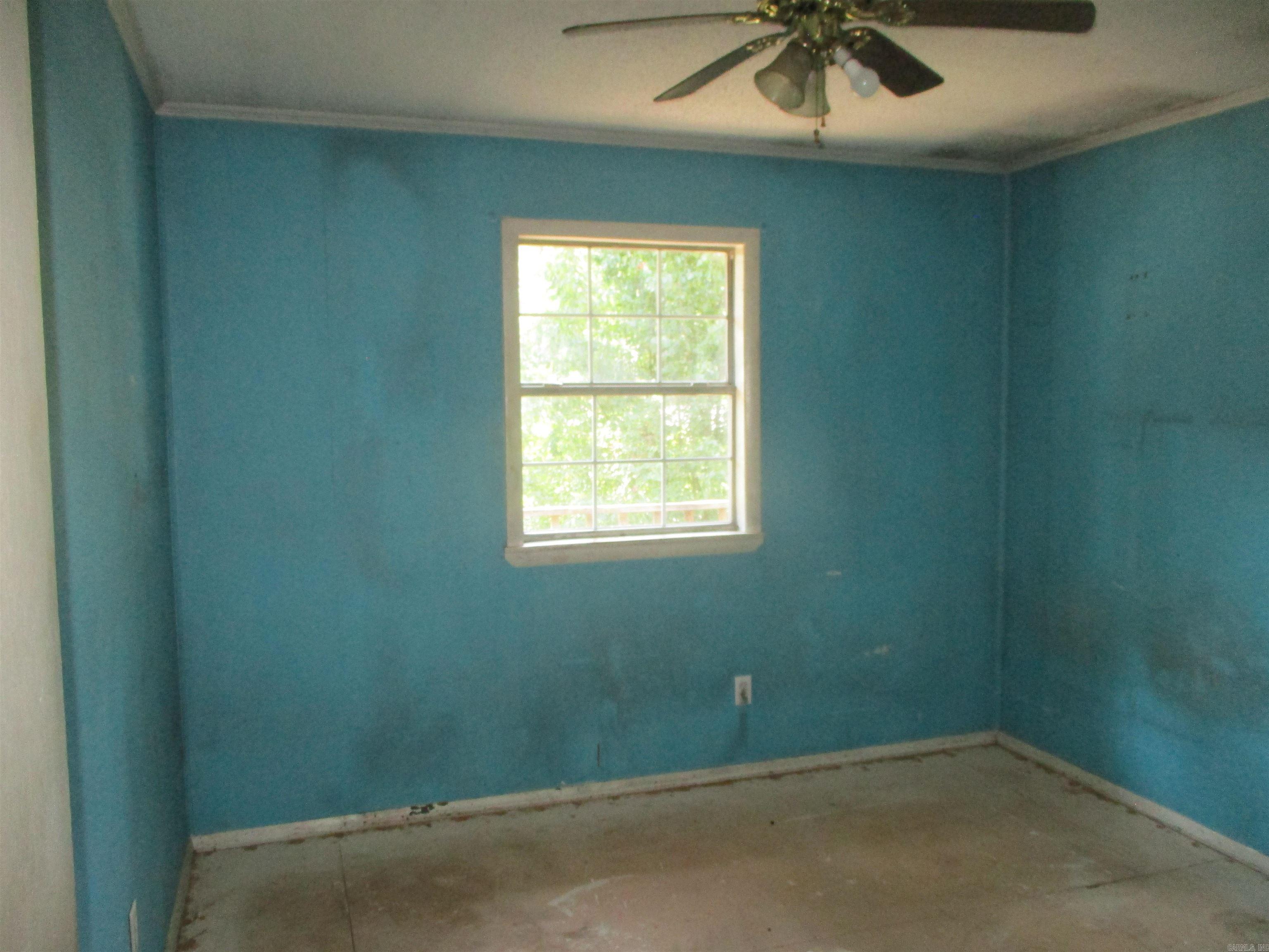 520 W Valley  Perryville, AR