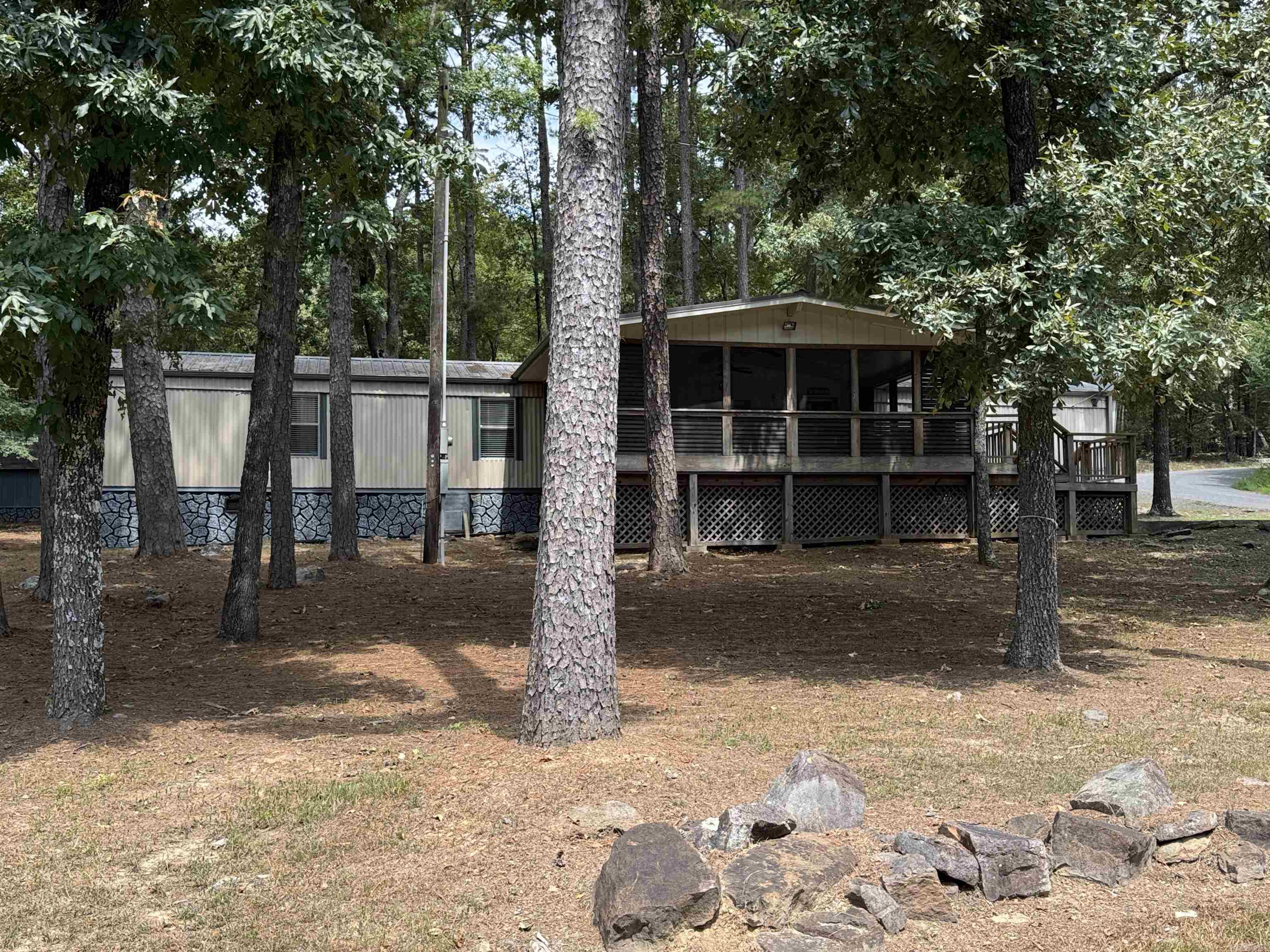 1950 Northshore  Greers Ferry, AR