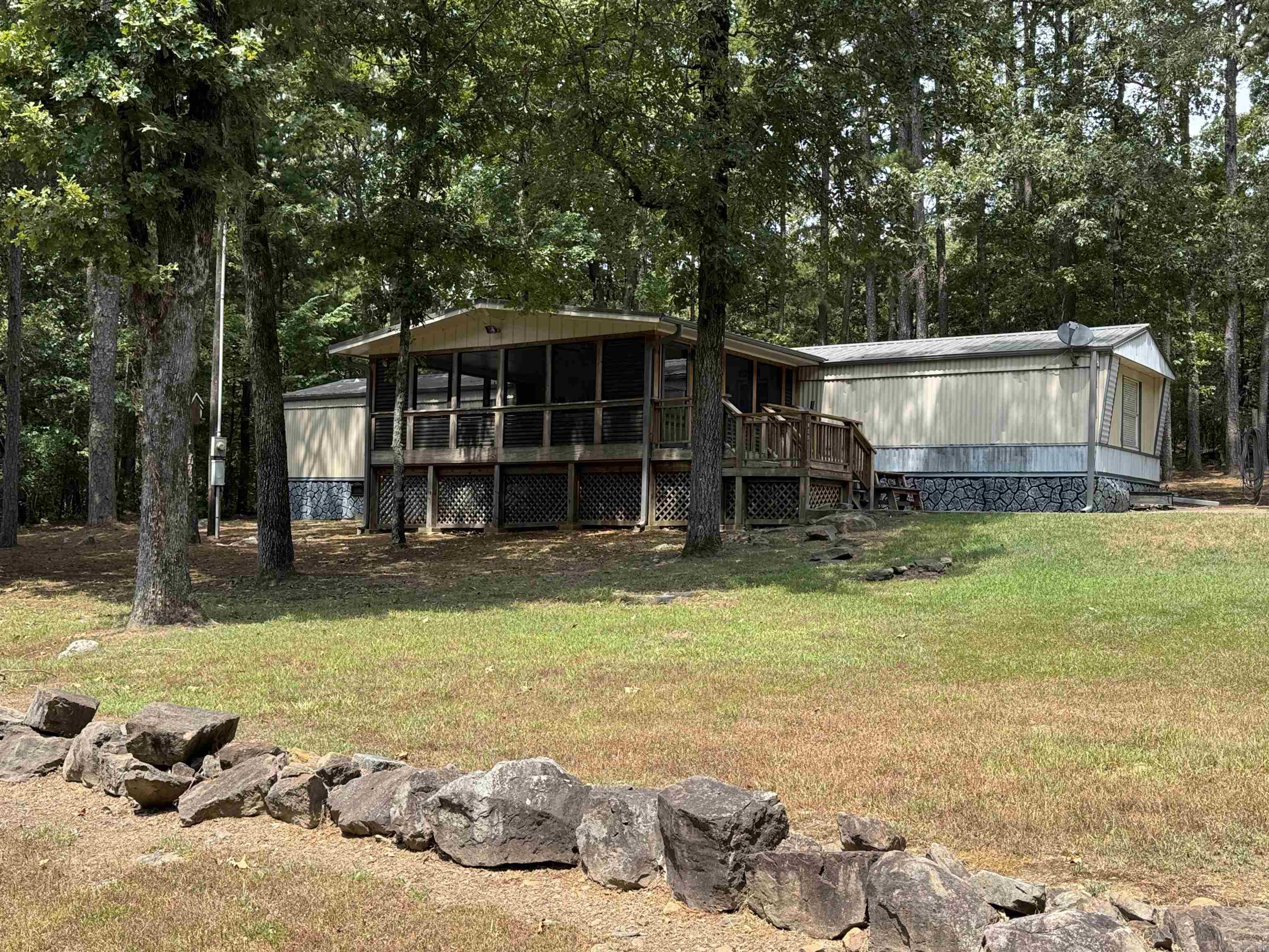 1950 Northshore  Greers Ferry, AR