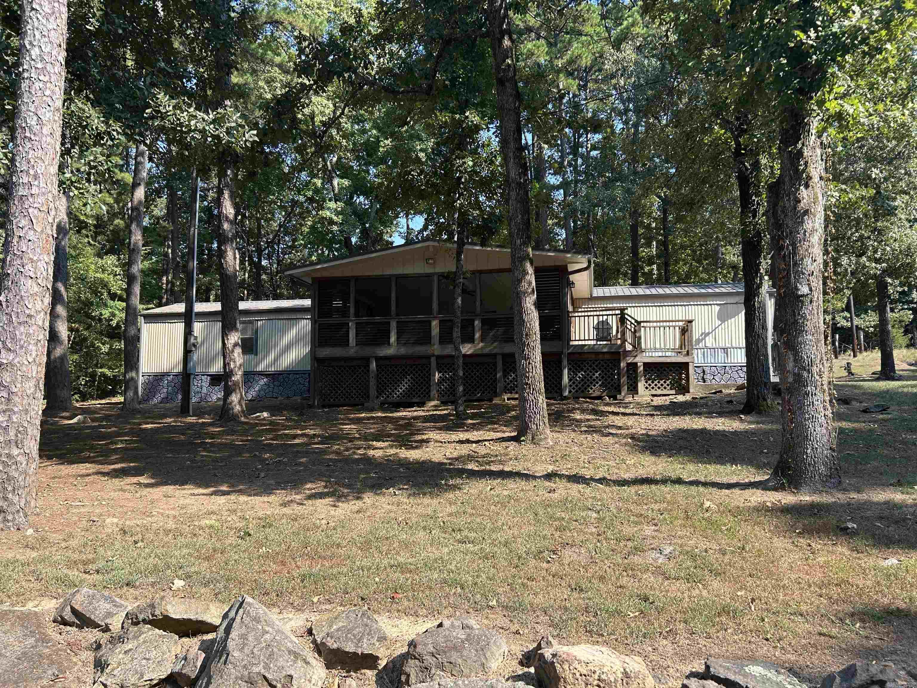 1950 Northshore  Greers Ferry, AR