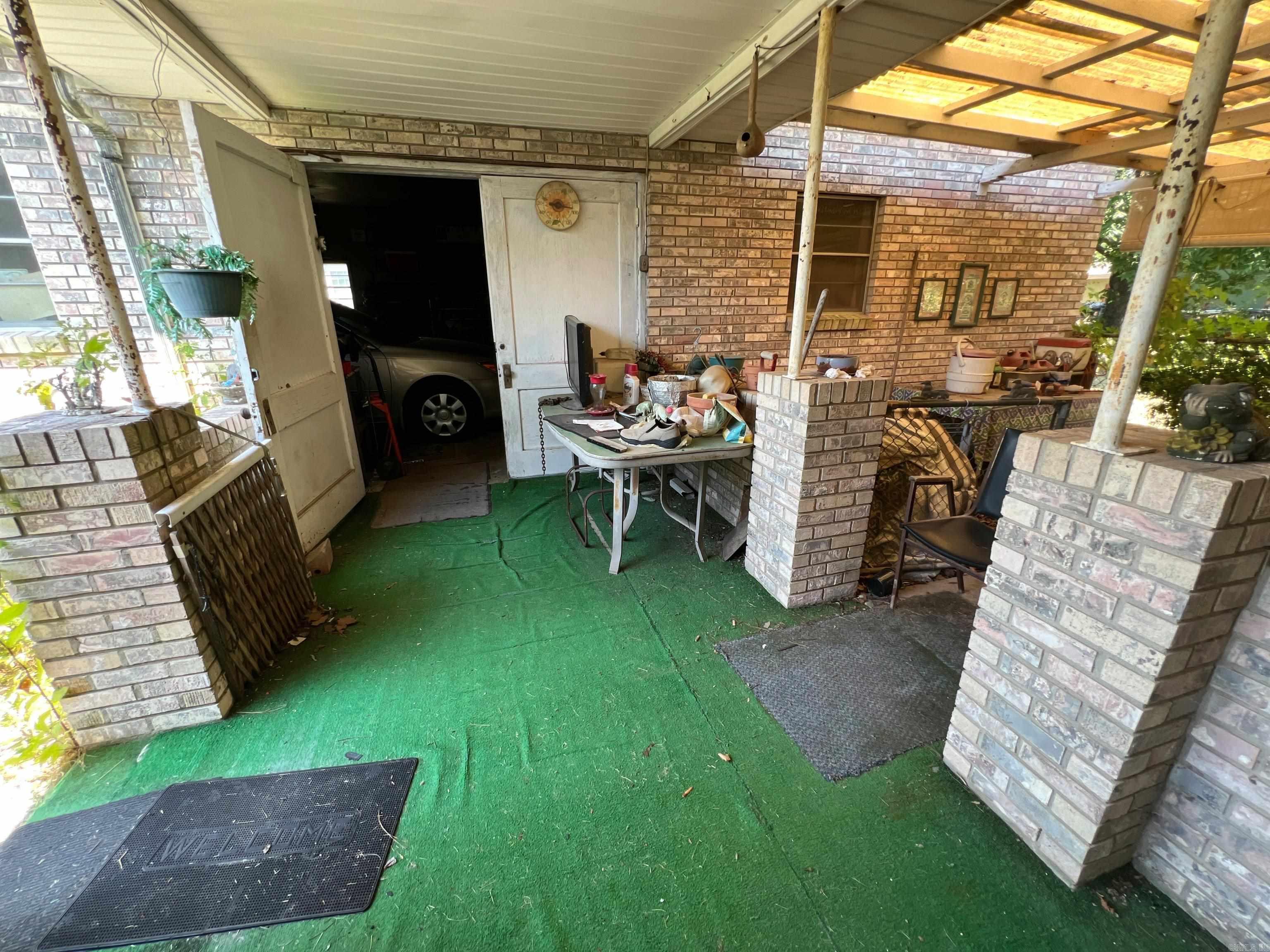 604 N Grand Ave  McRae, AR