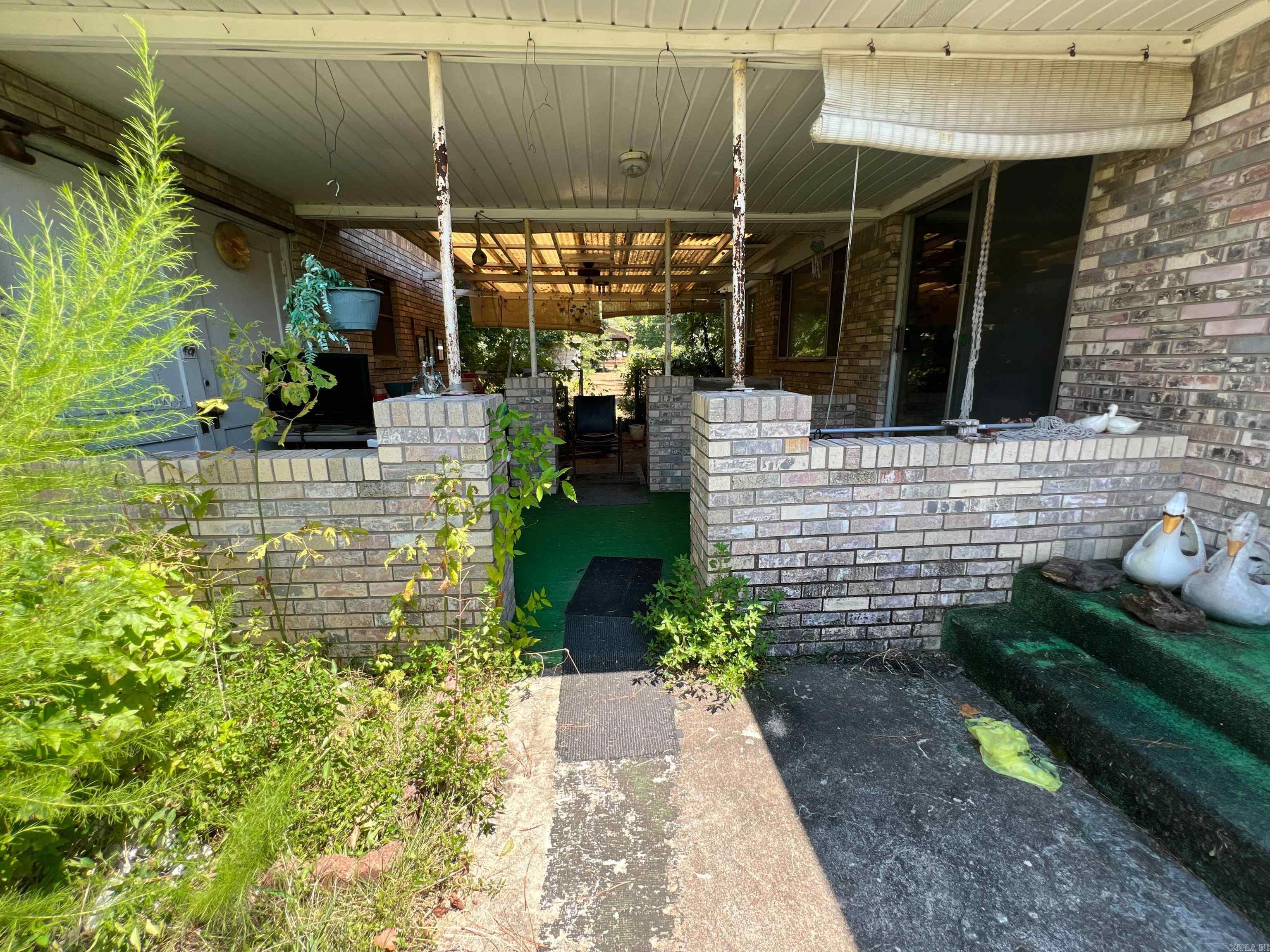 604 N Grand Ave  McRae, AR