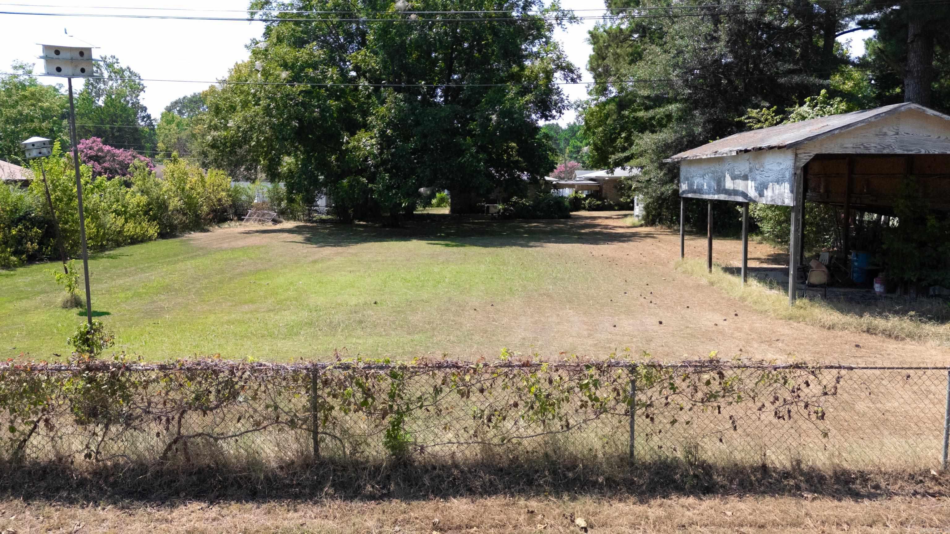 604 N Grand Ave  McRae, AR