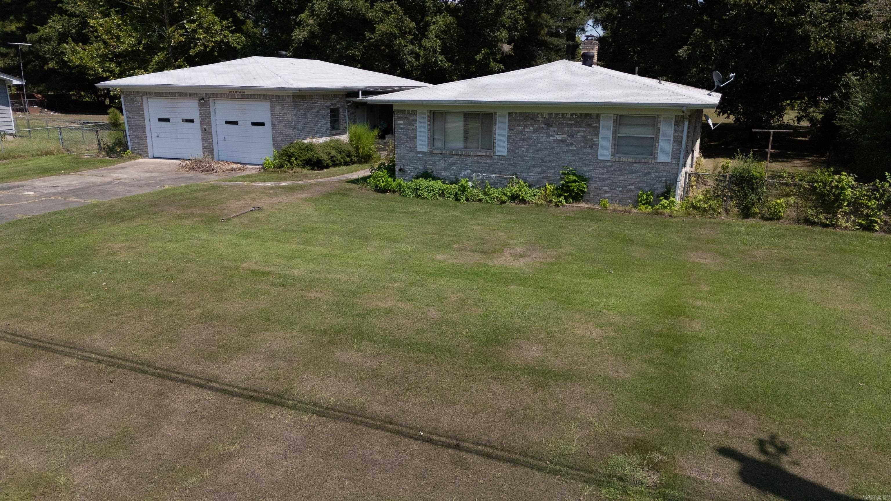 604 N Grand Ave  McRae, AR