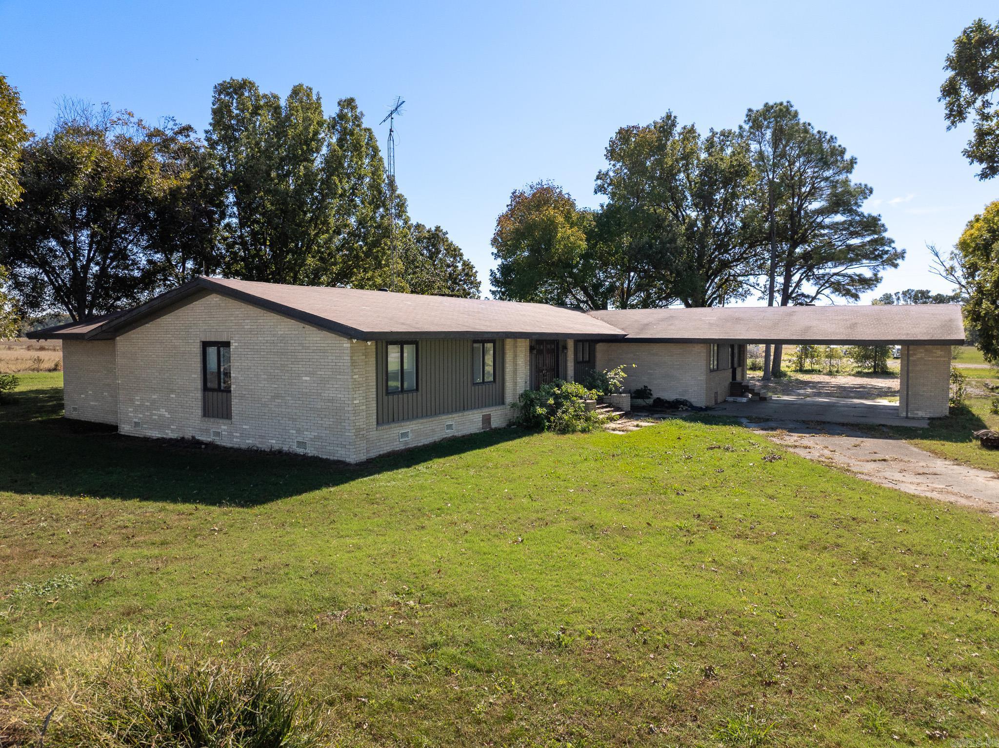 3468 HWY 259  Hickory Ridge, AR