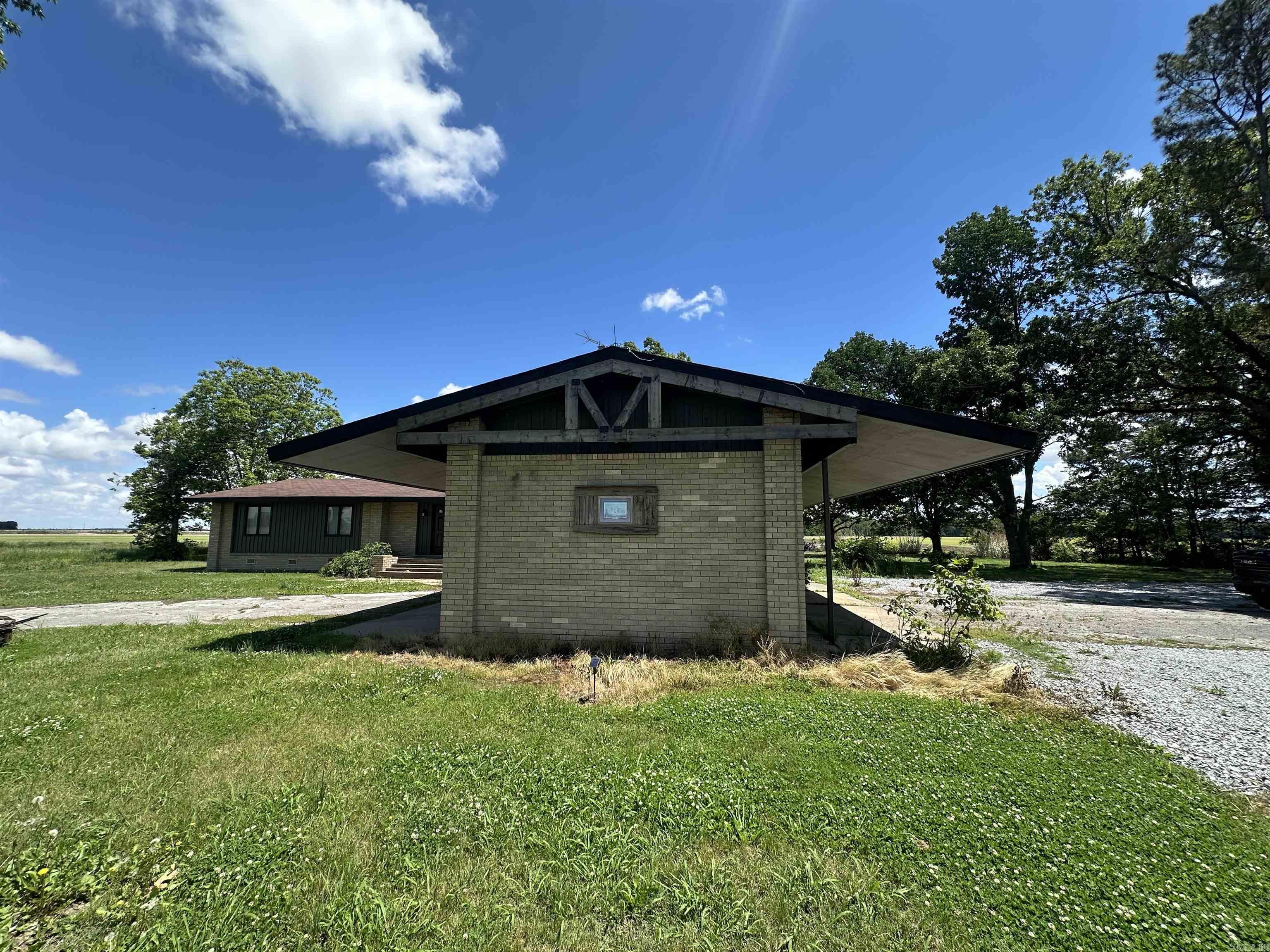 3468 HWY 259  Hickory Ridge, AR