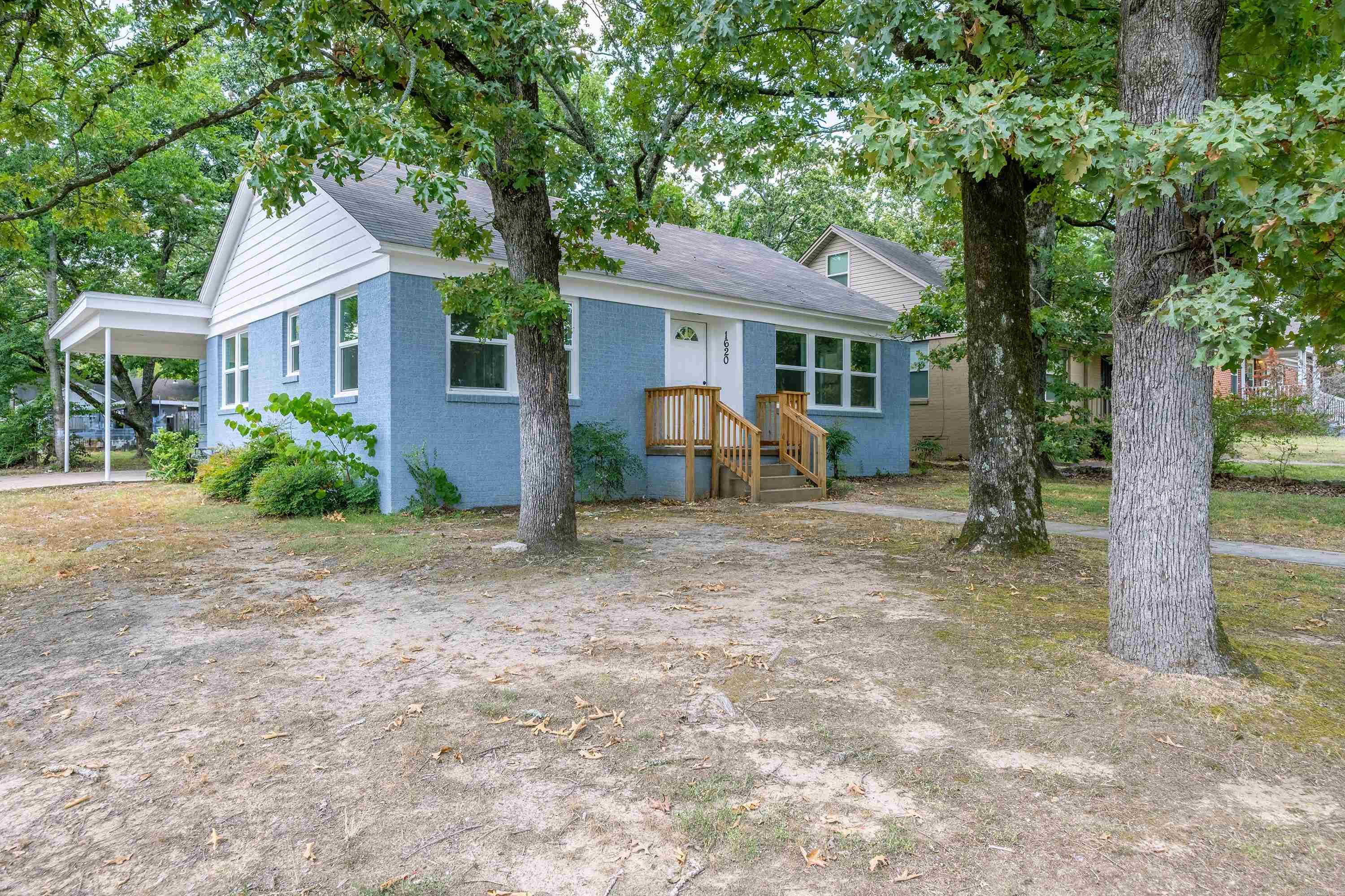 1620 S Harrison  Little Rock, AR