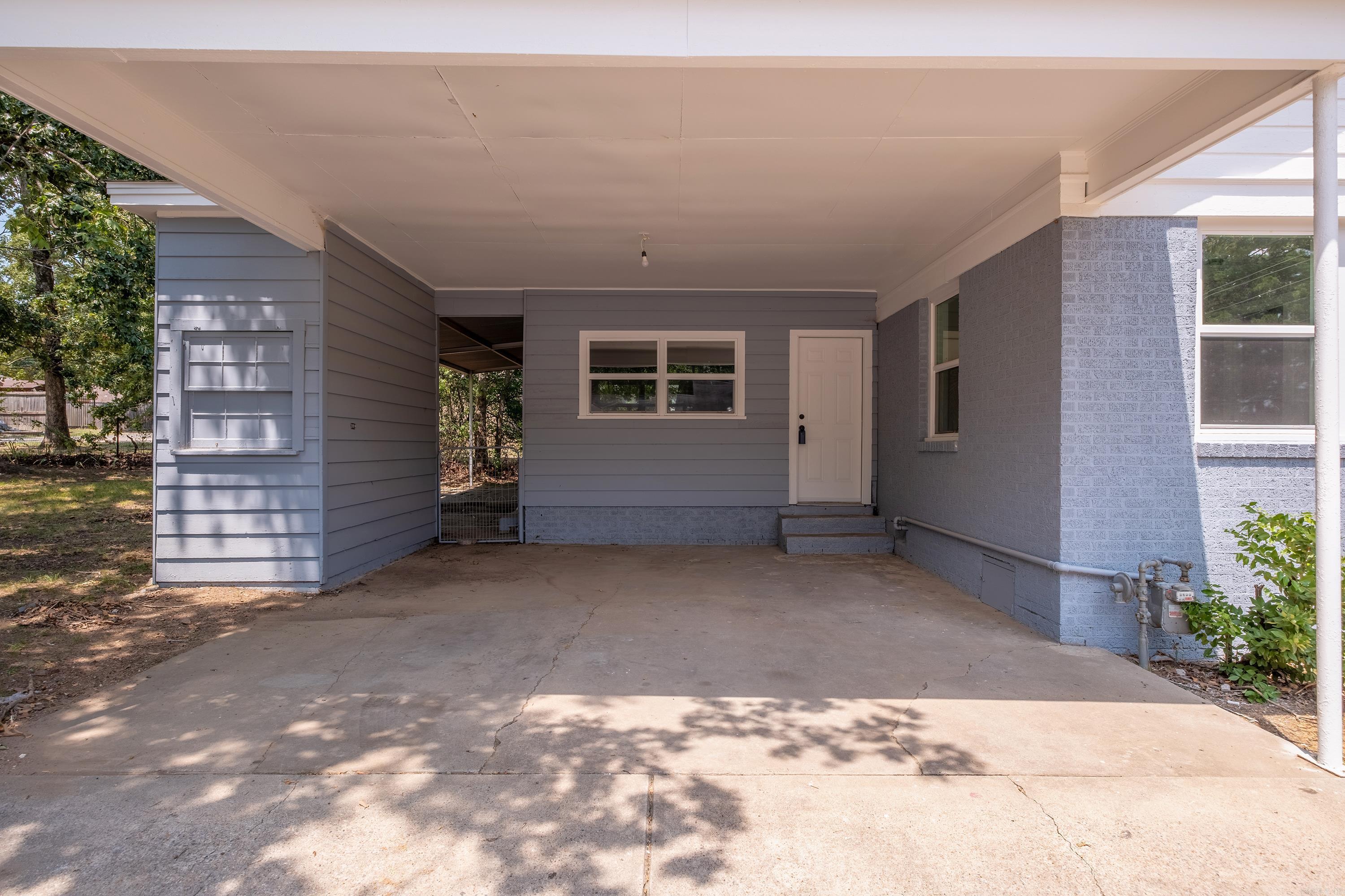 1620 S Harrison  Little Rock, AR