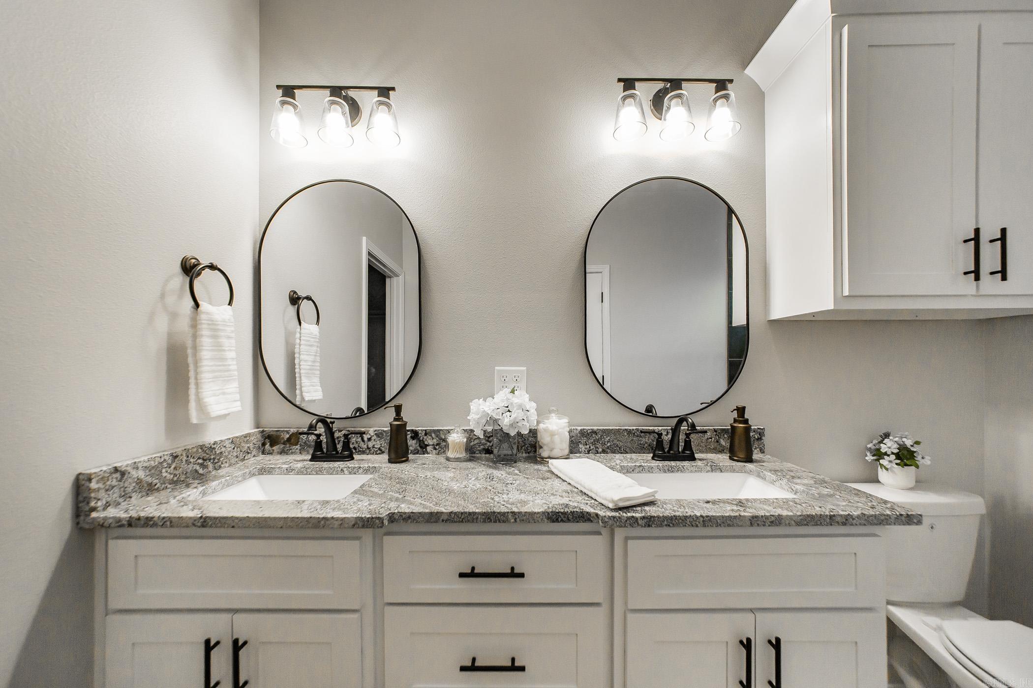 914 E East Dell Vista Cove Cabot, AR 72023