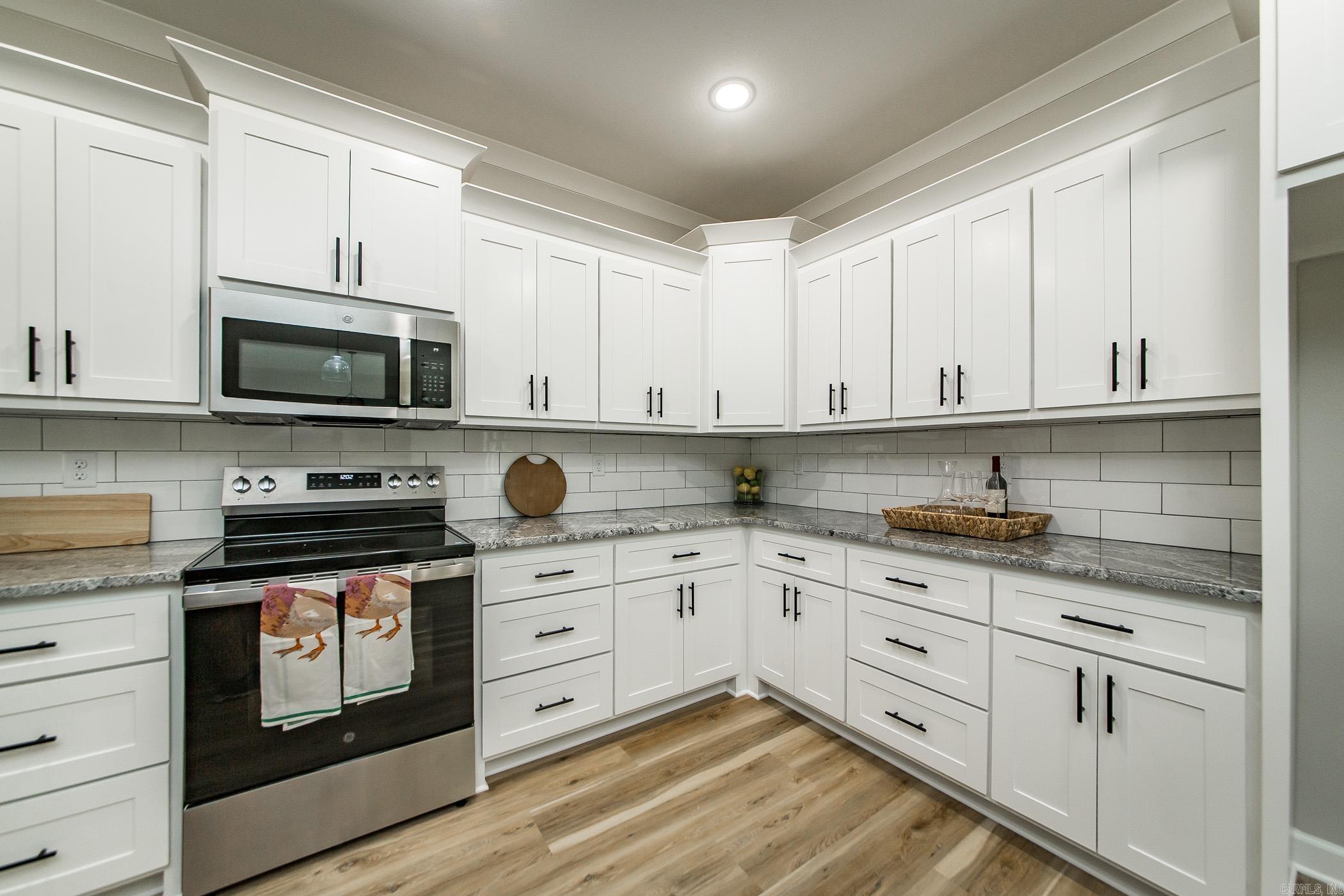 914 E East Dell Vista Cove Cabot, AR 72023