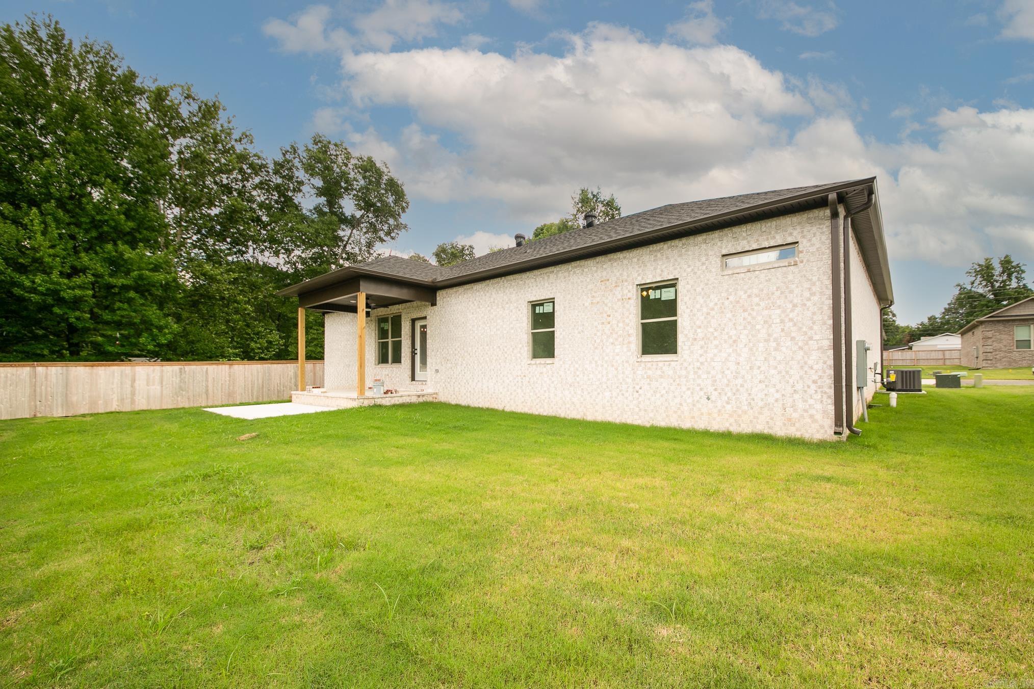 914 E East Dell Vista Cove Cabot, AR 72023