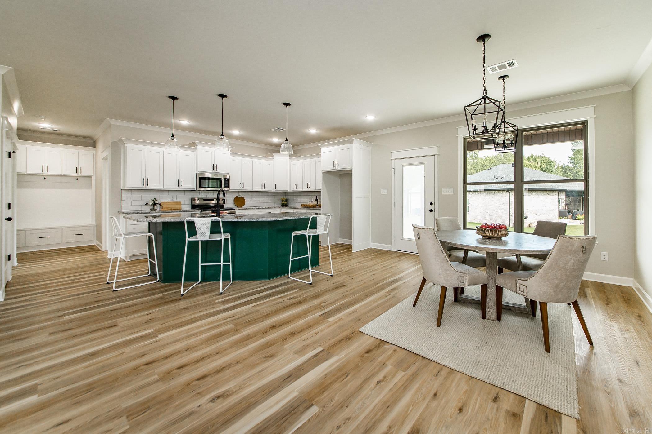 914 E East Dell Vista Cove Cabot, AR 72023