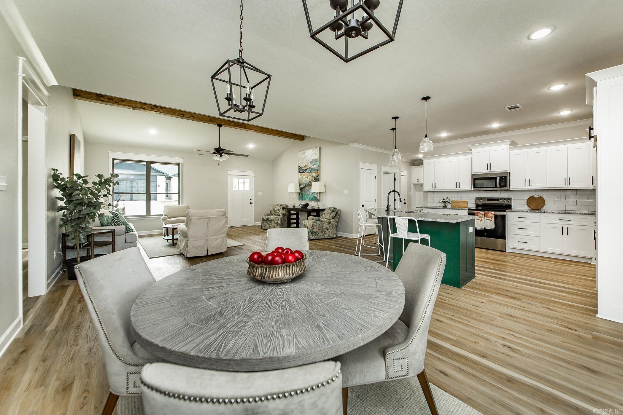 914 E East Dell Vista Cove Cabot, AR 72023