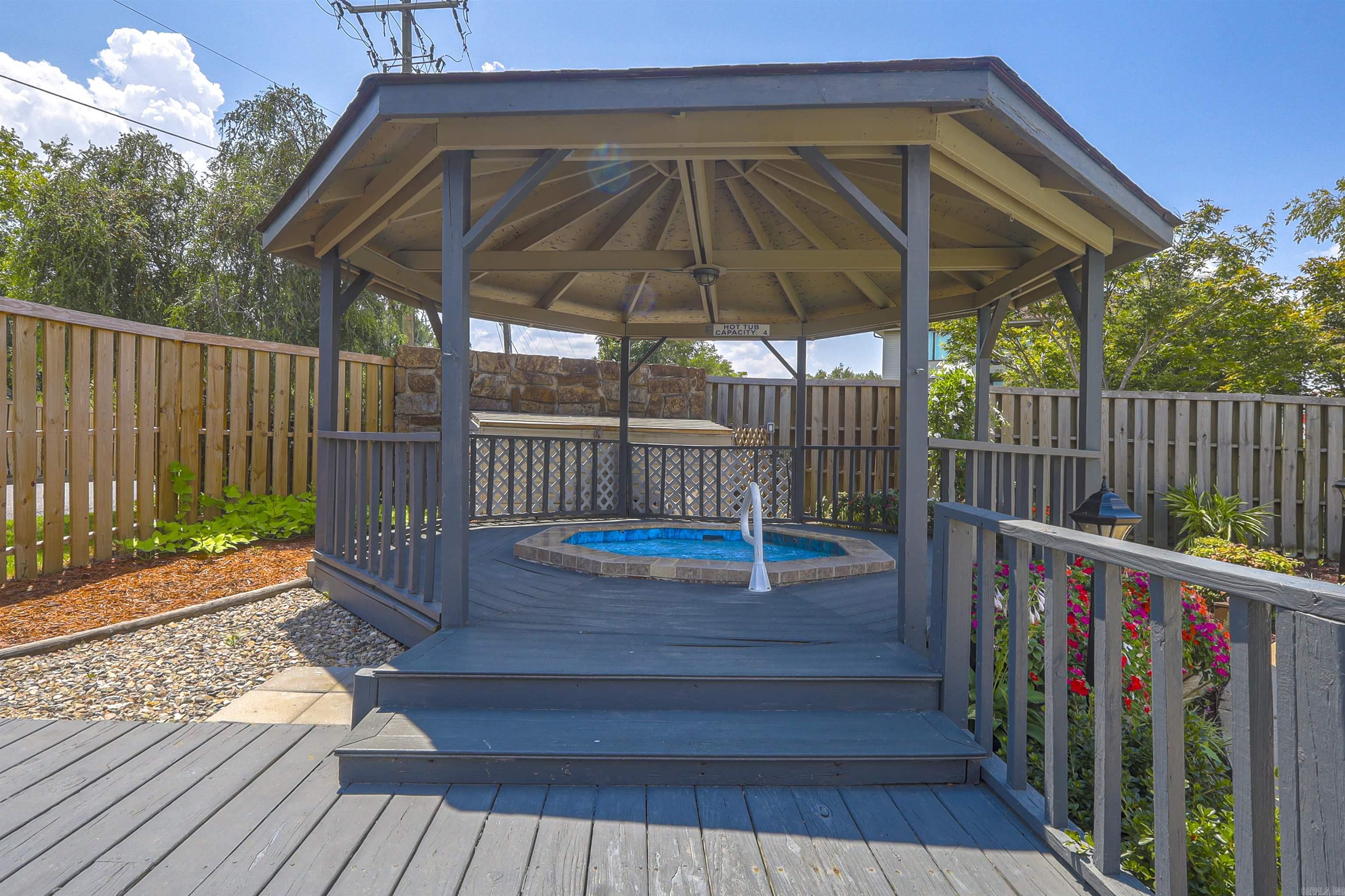 101 Long Island Dr  Hot Springs, AR