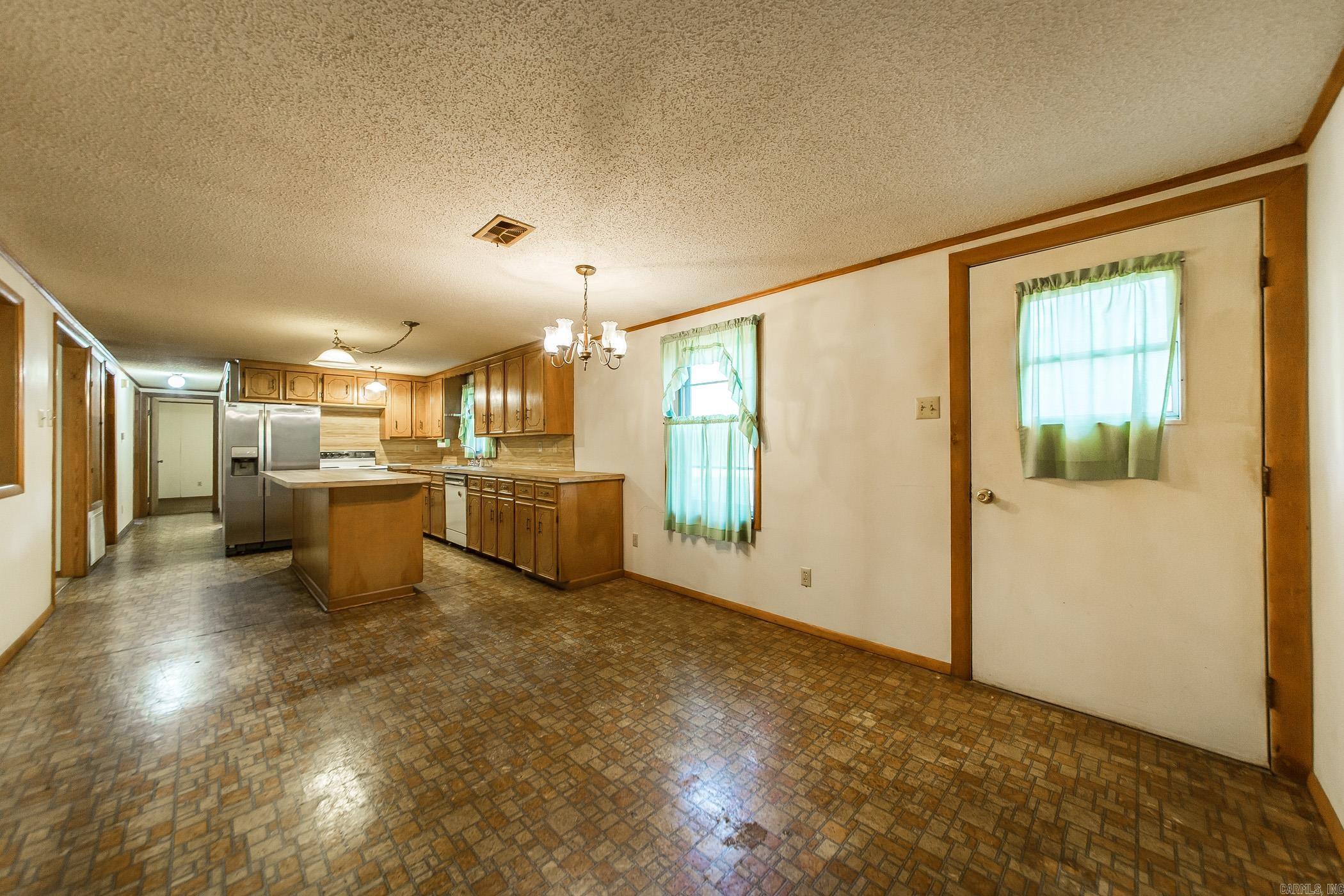 1375 Robin Rd  Jacksonville, AR