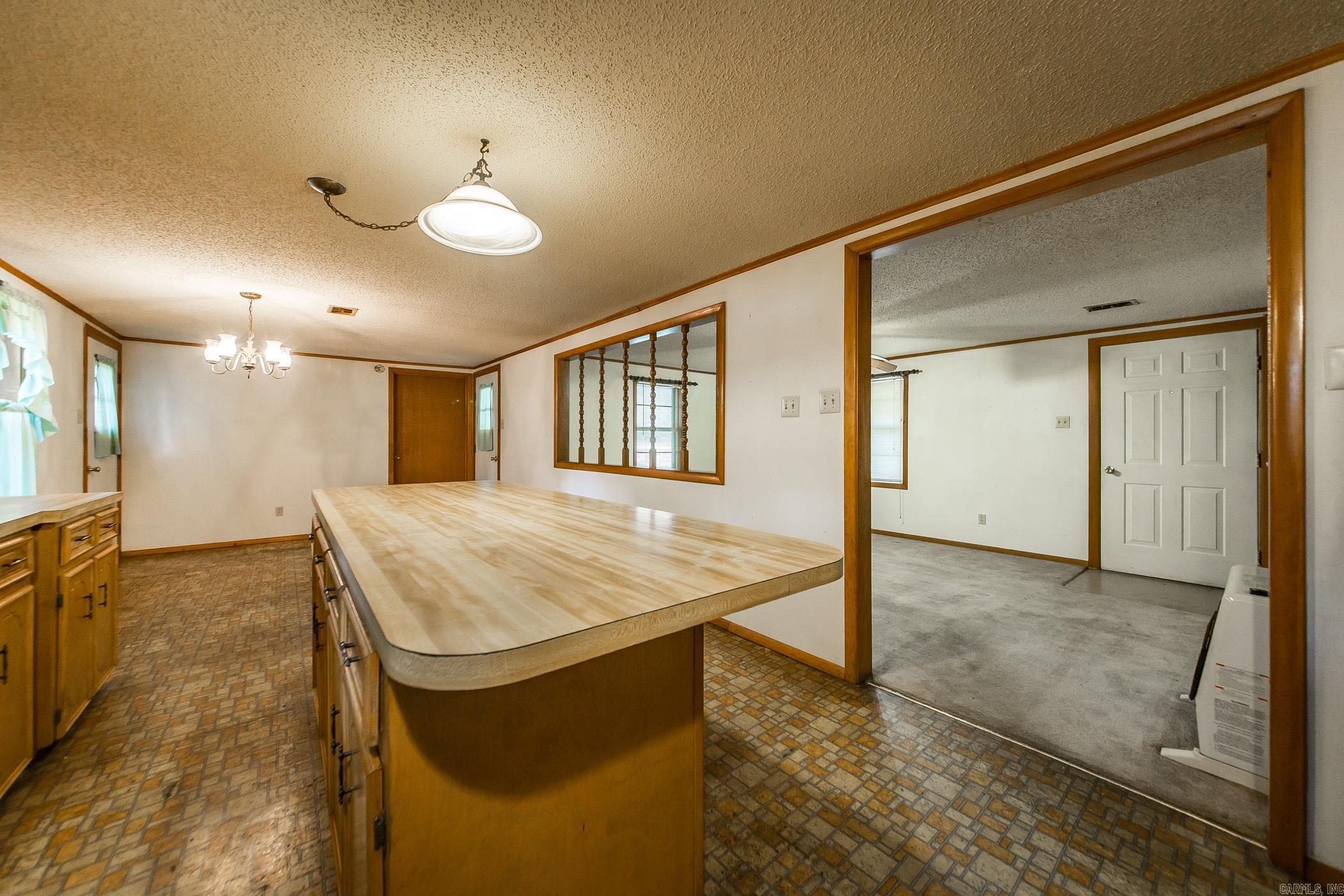 1375 Robin Rd  Jacksonville, AR