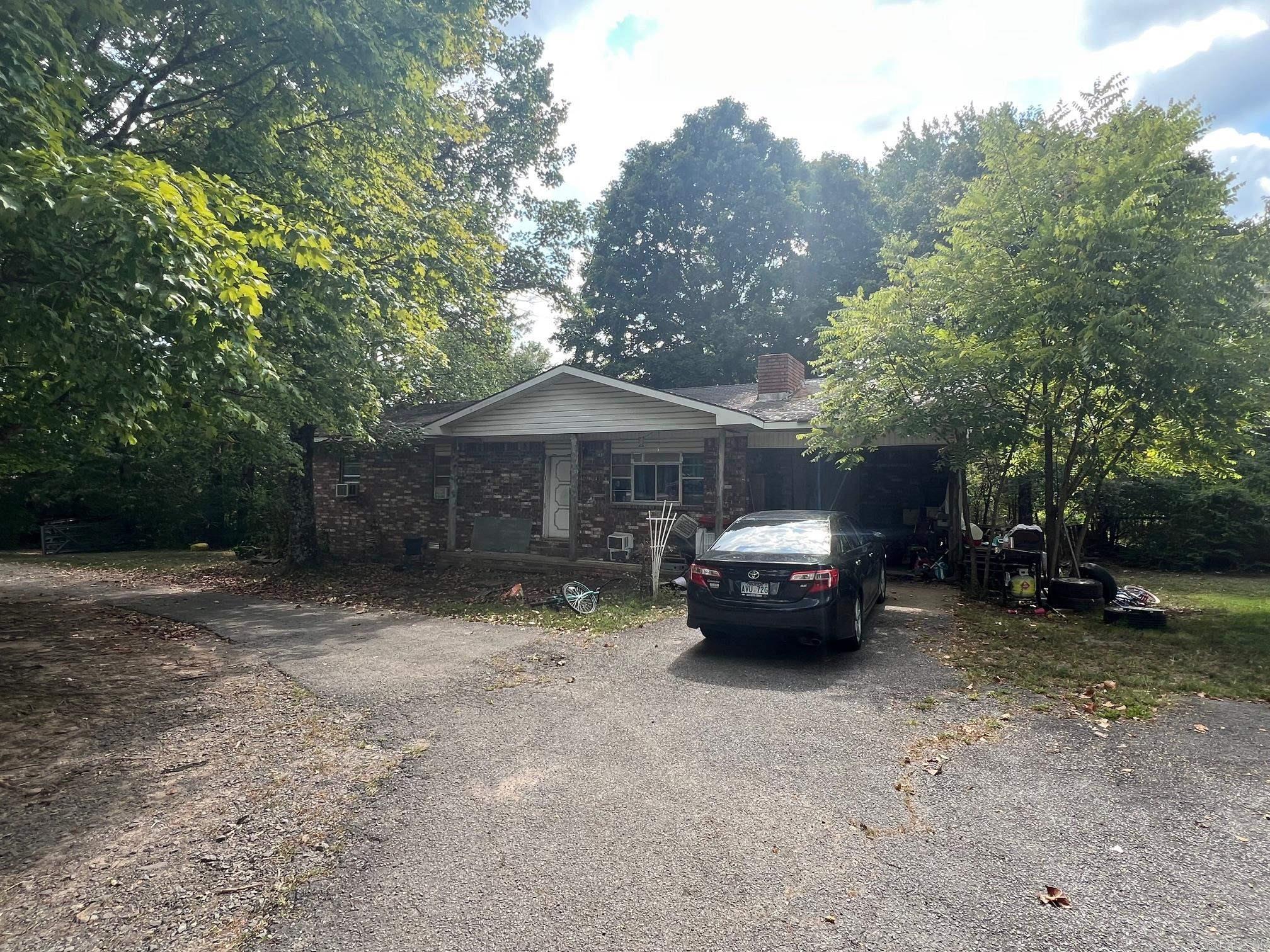 3570 Highway 65  Clinton, AR