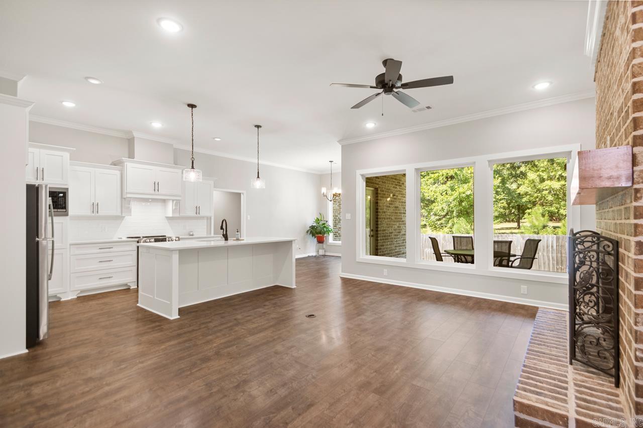 1465 Woolridge Drive  Benton, AR