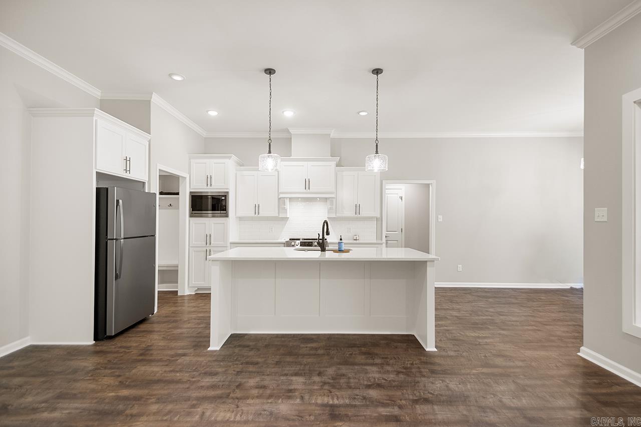 1465 Woolridge Drive  Benton, AR