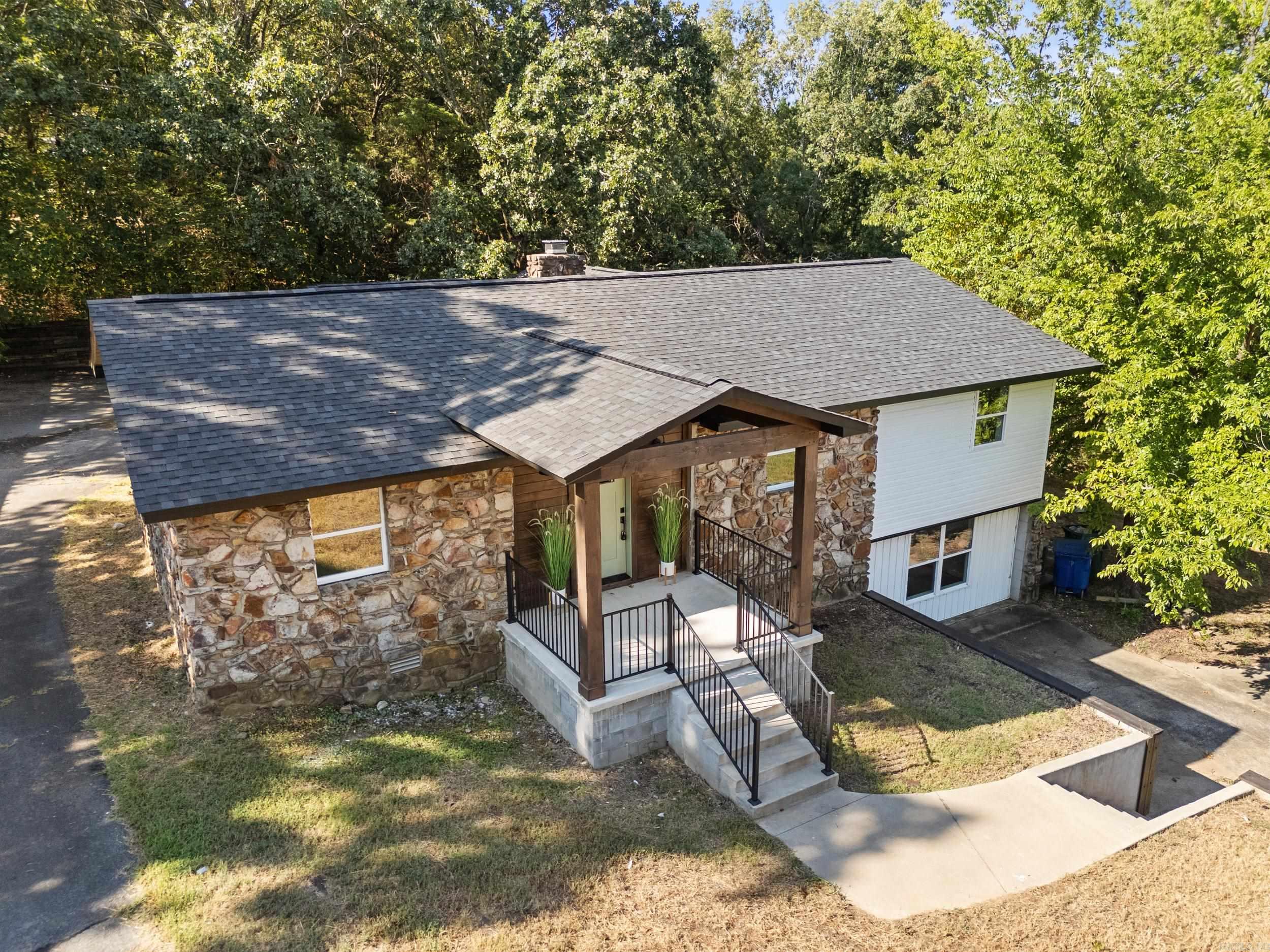 3237 College Avenue Conway, AR 72034