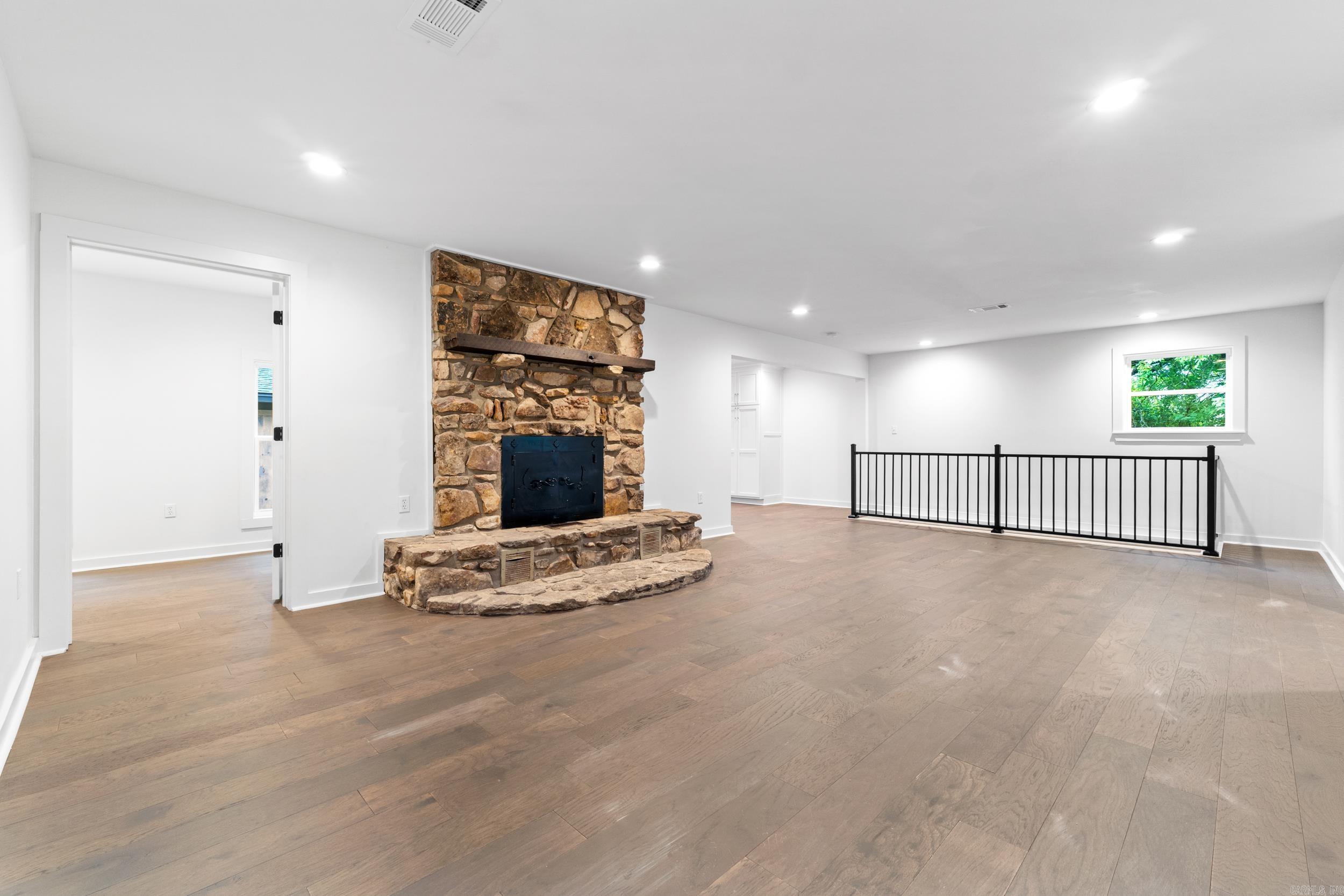 3237 College  Conway, AR