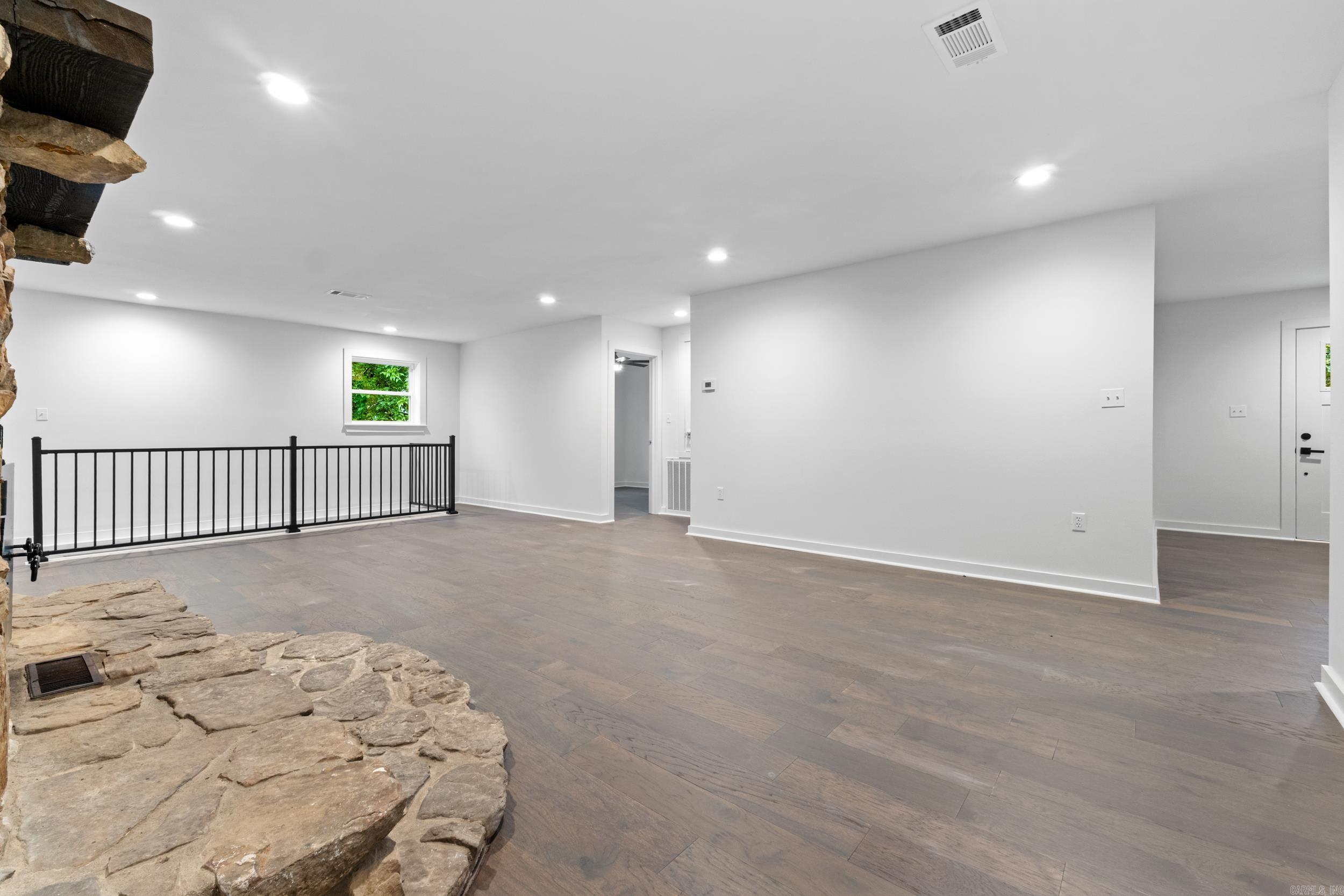 3237 College  Conway, AR
